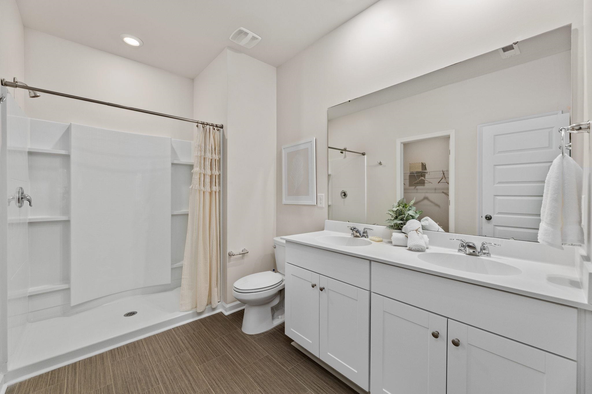 550 Cambria Dr Property Photo 8