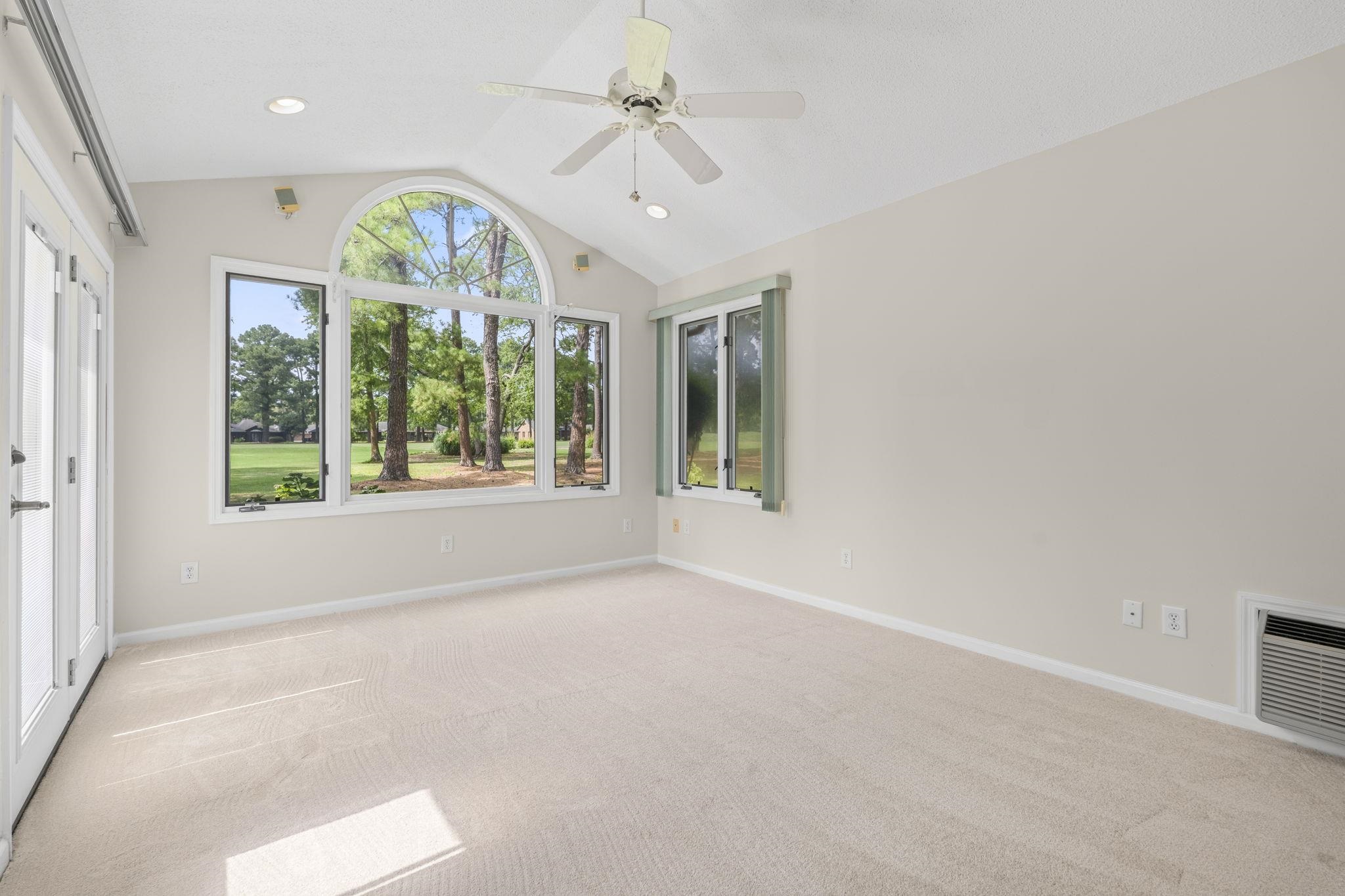 220 Cedar Ridge Ln. Property Photo 8