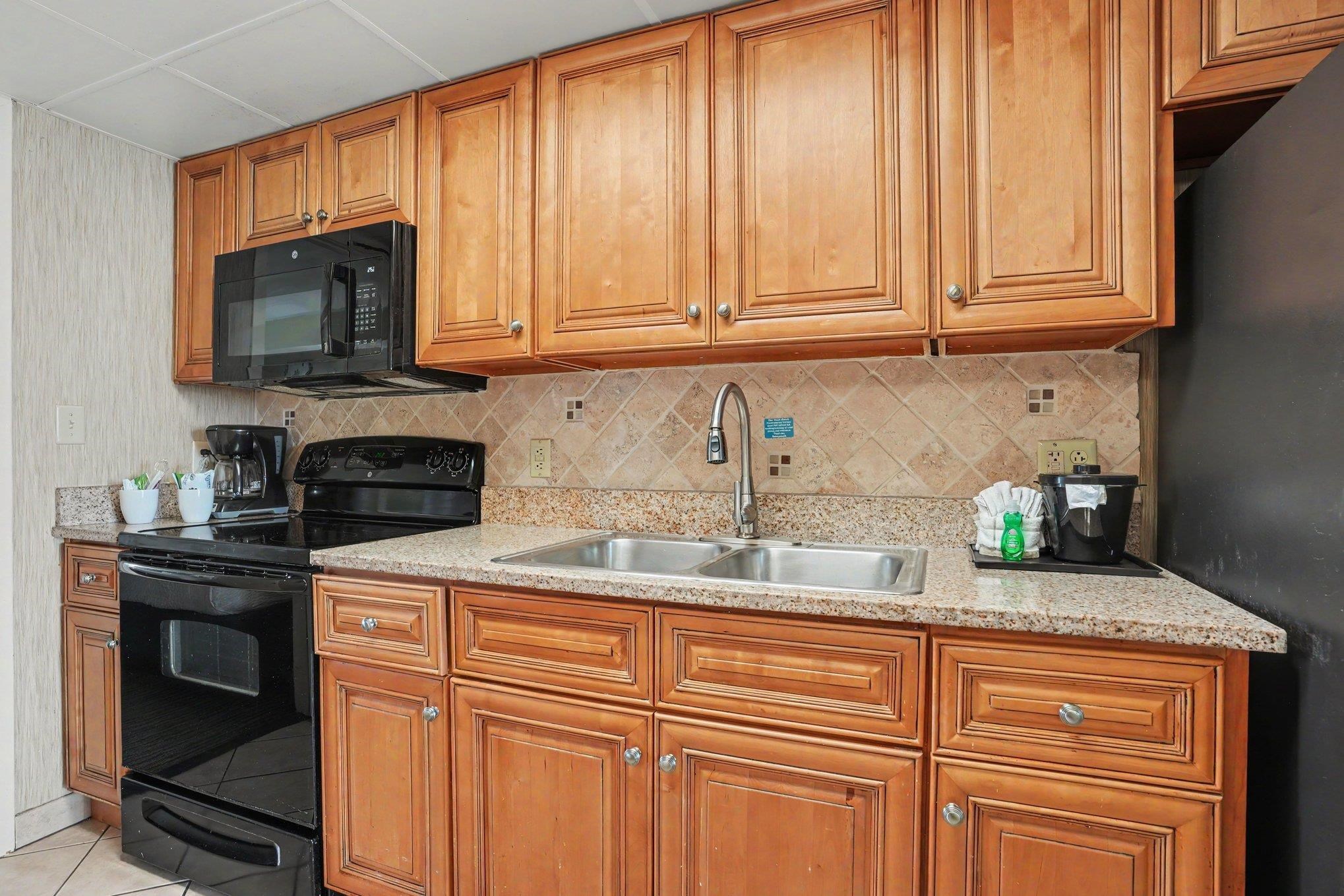 3000 N Ocean Blvd. Property Photo 15