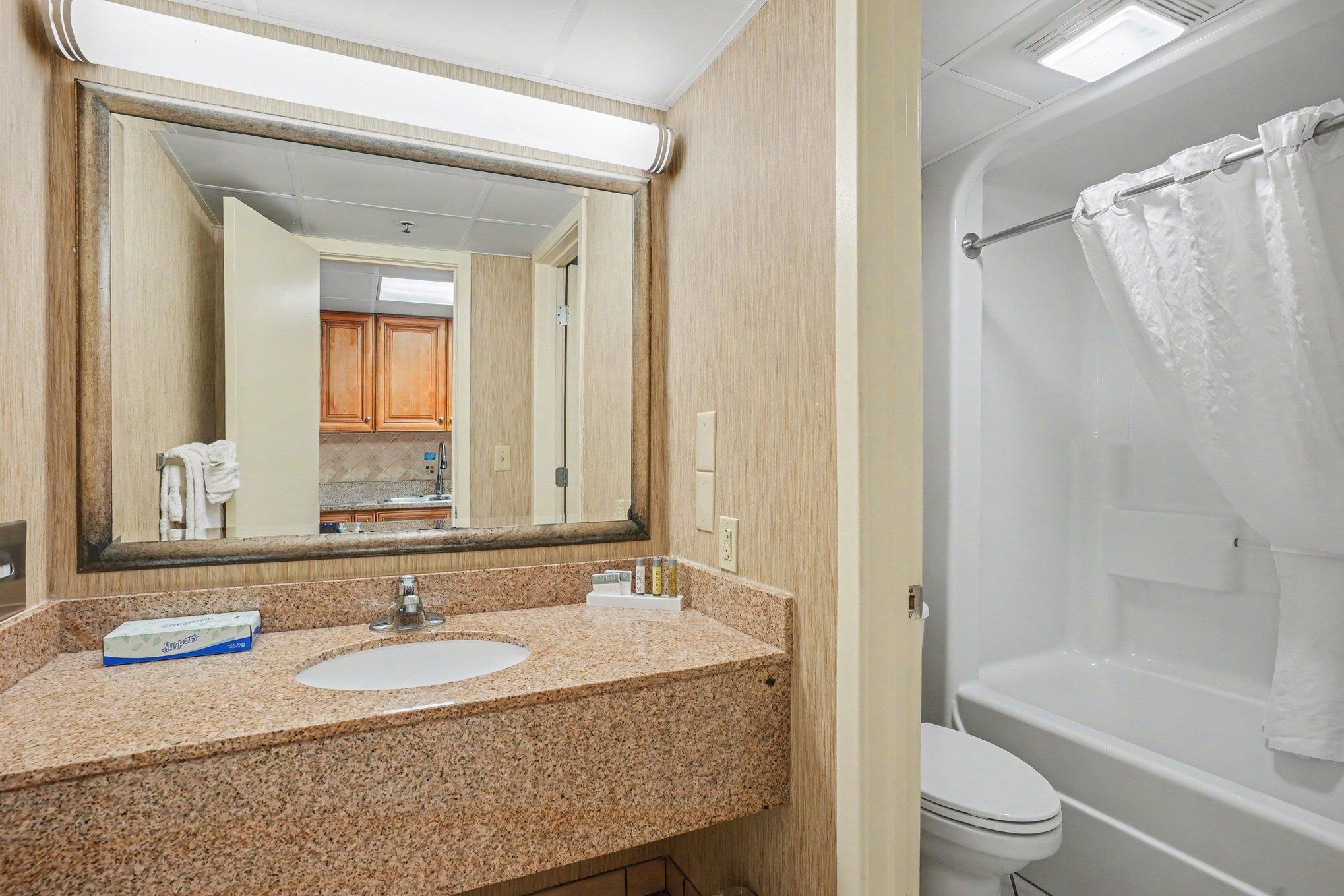 3000 N Ocean Blvd. Property Photo 19