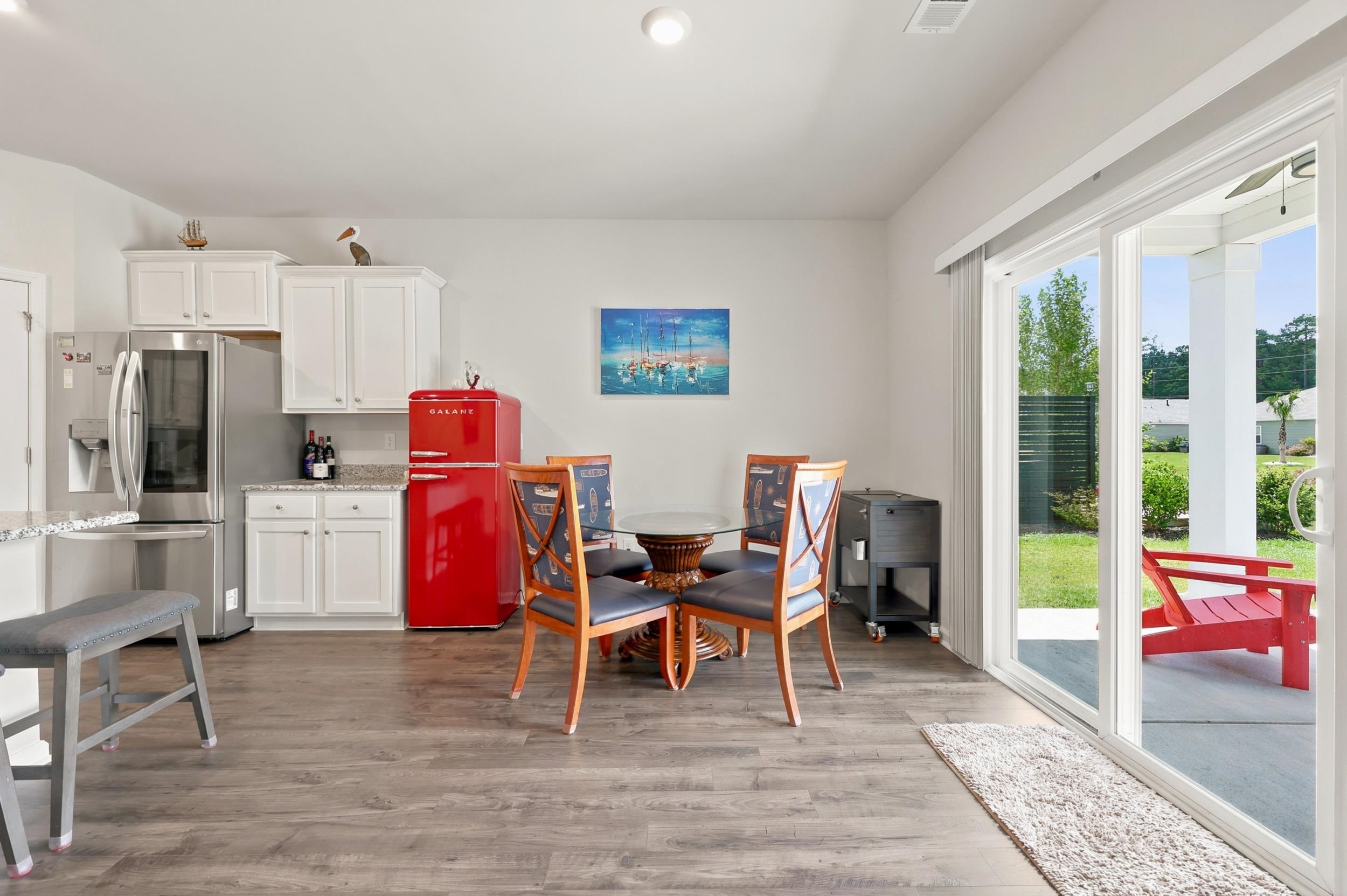 2556 Orion Loop Property Photo 4