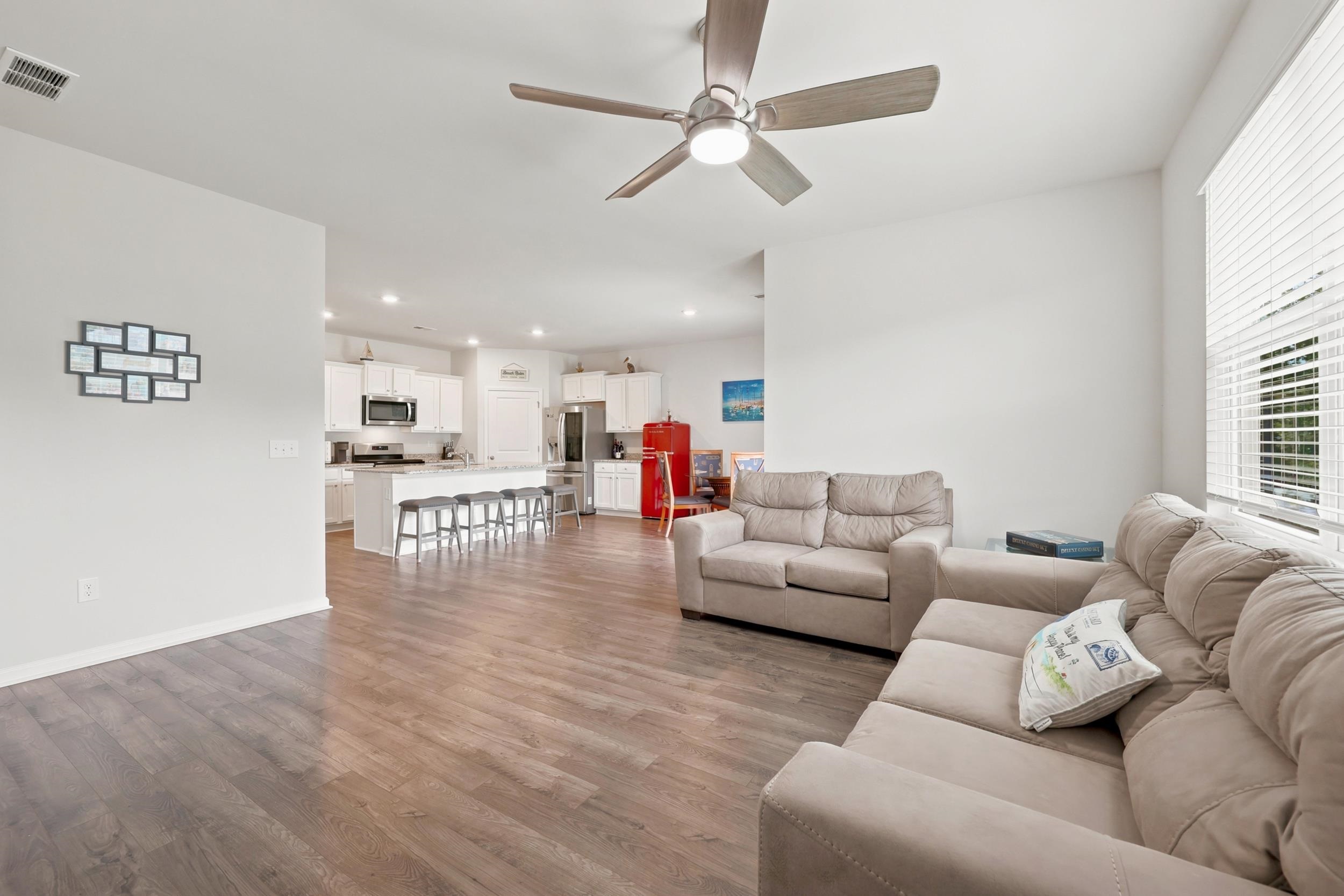 2556 Orion Loop Property Photo 5