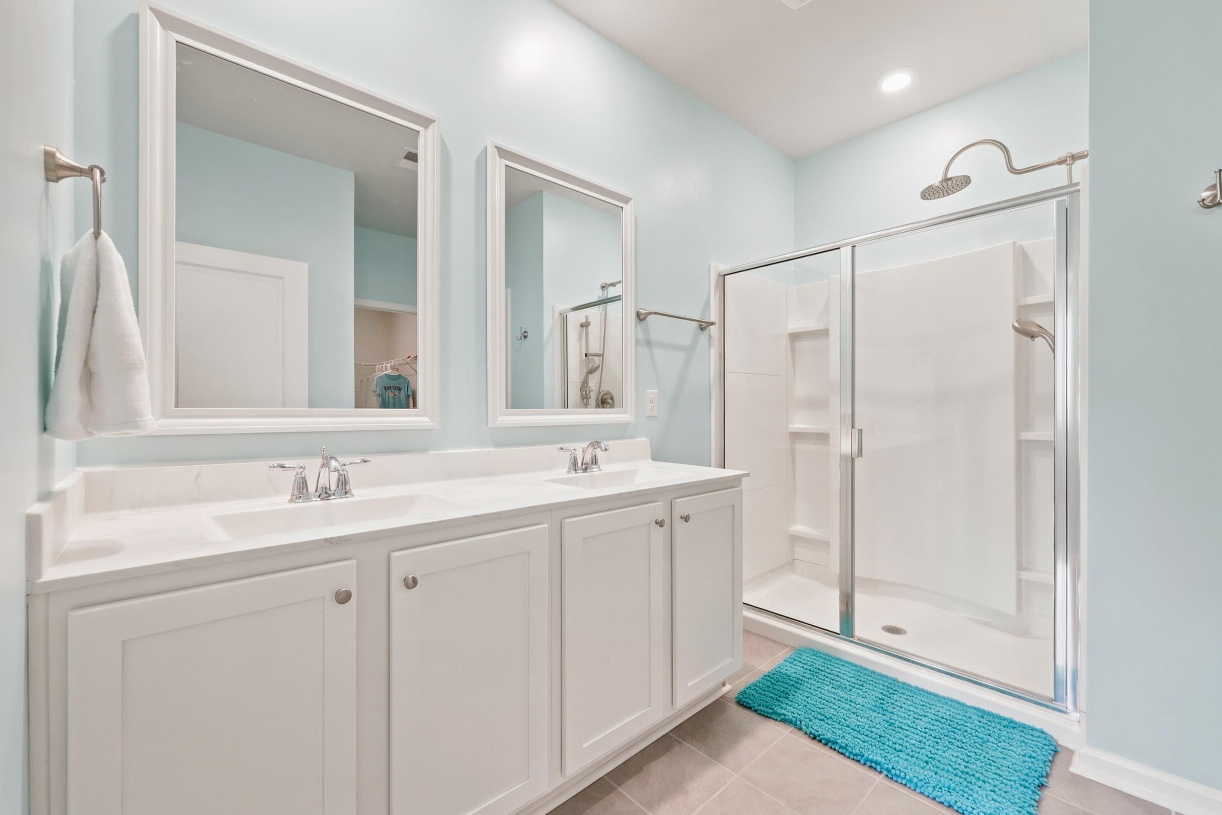 2556 Orion Loop Property Photo 9