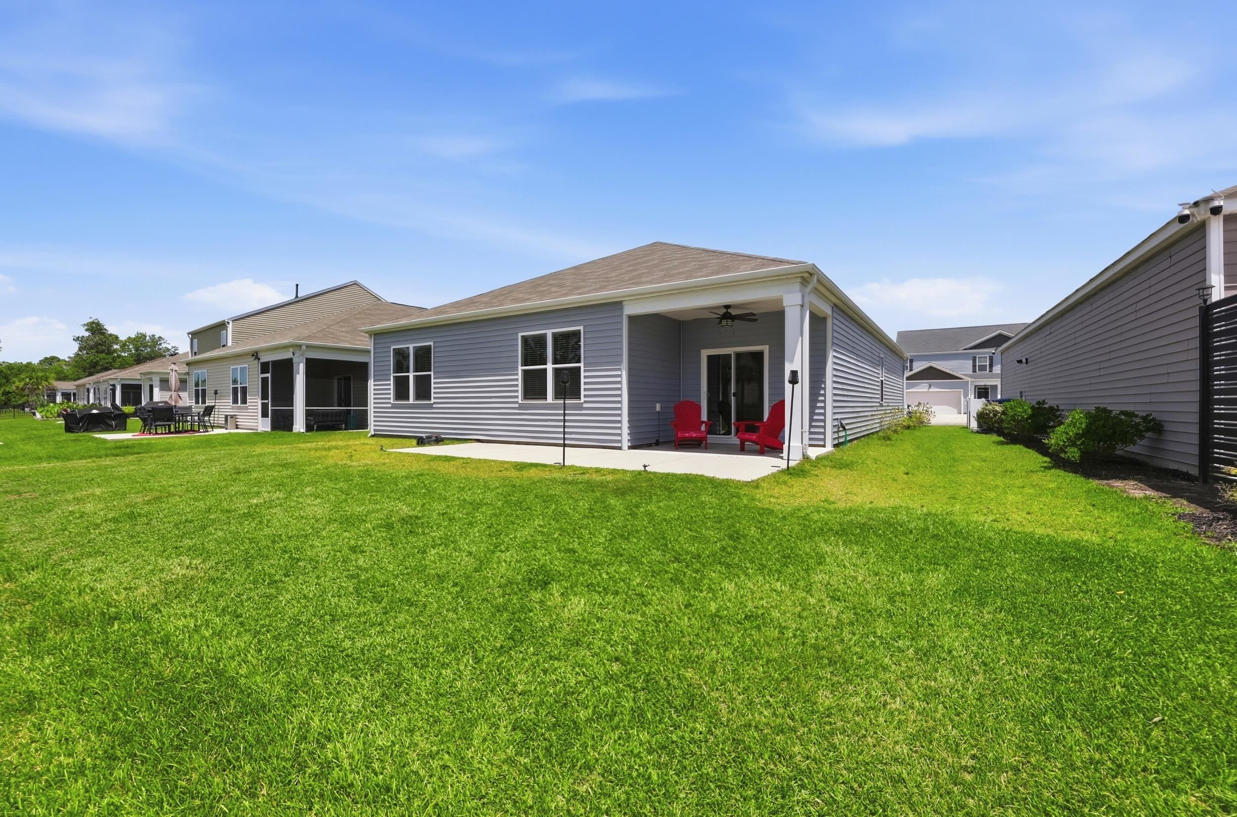 2556 Orion Loop Property Photo 11