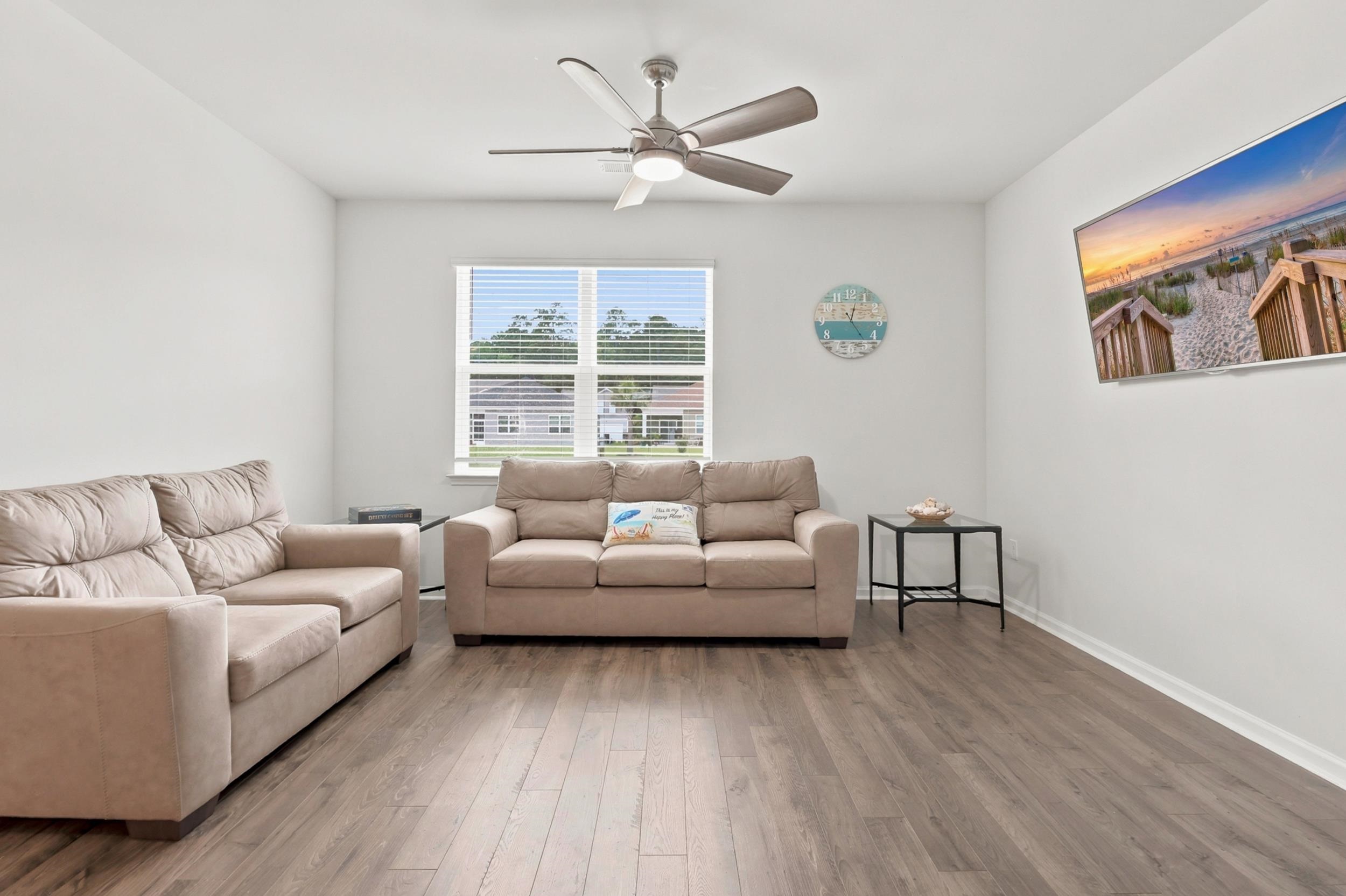 2556 Orion Loop Property Photo 30