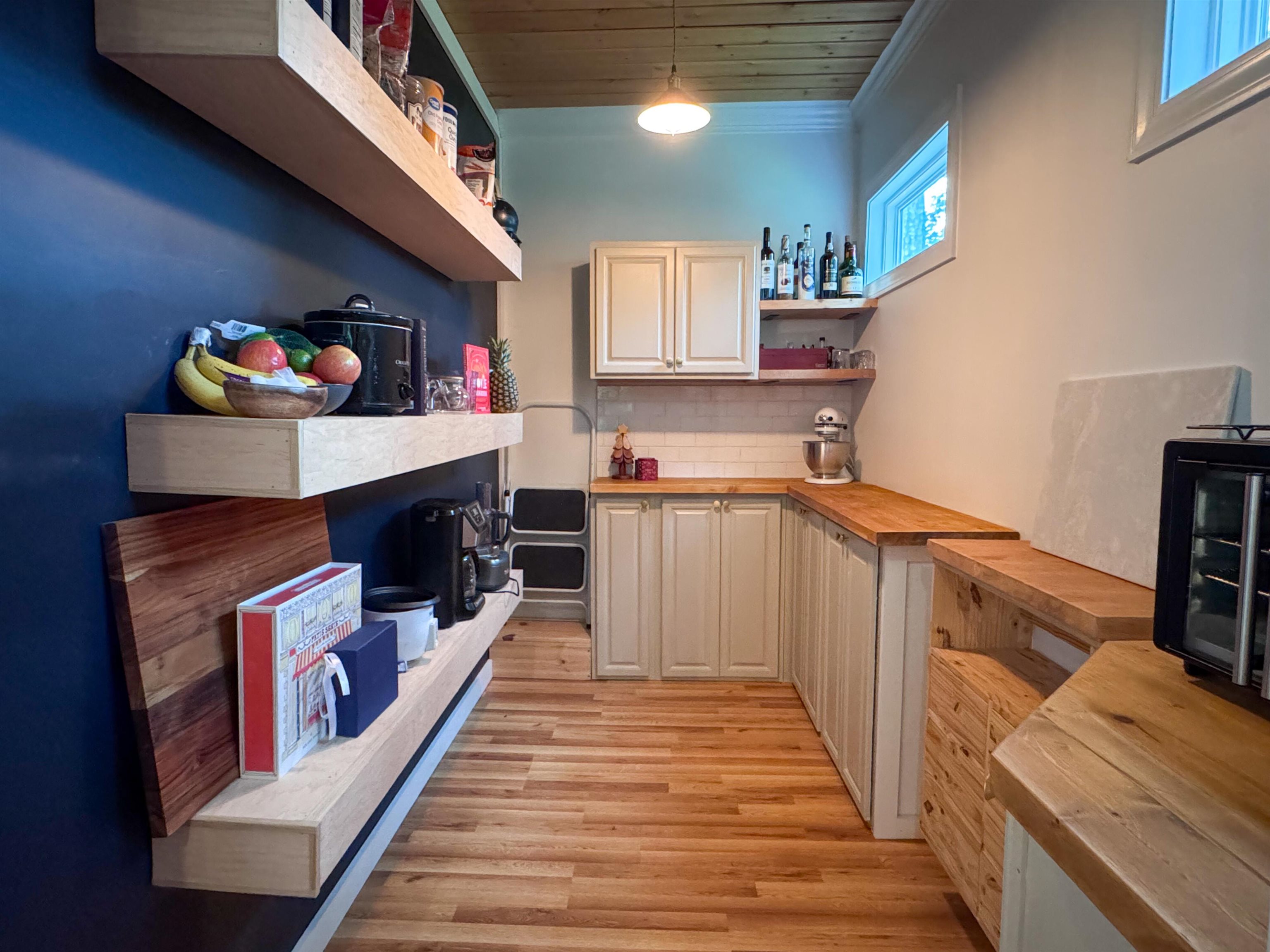 1004 Maccoa Dr. Property Photo 9