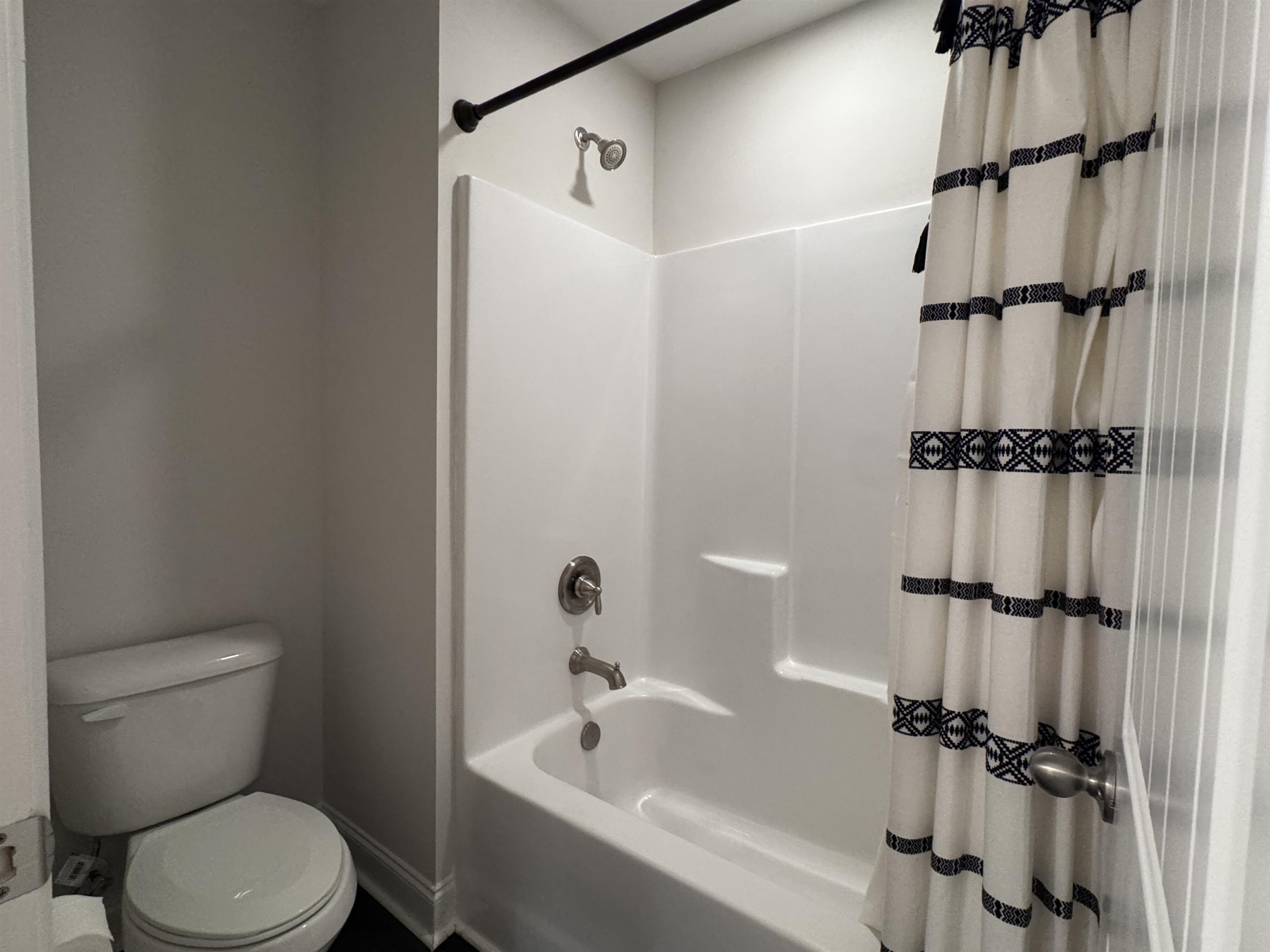 1004 Maccoa Dr. Property Photo 32