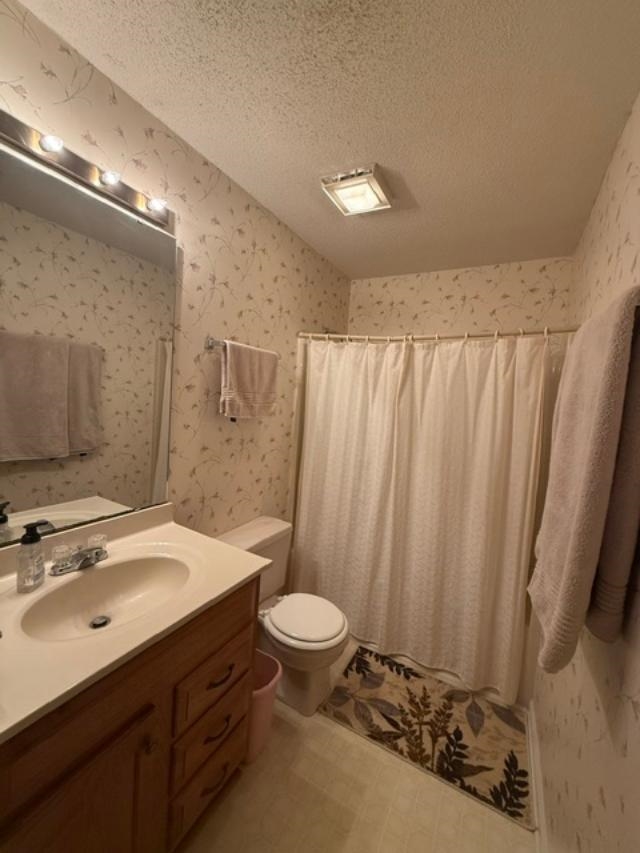 1920 Bentgrass Dr. Property Photo 6