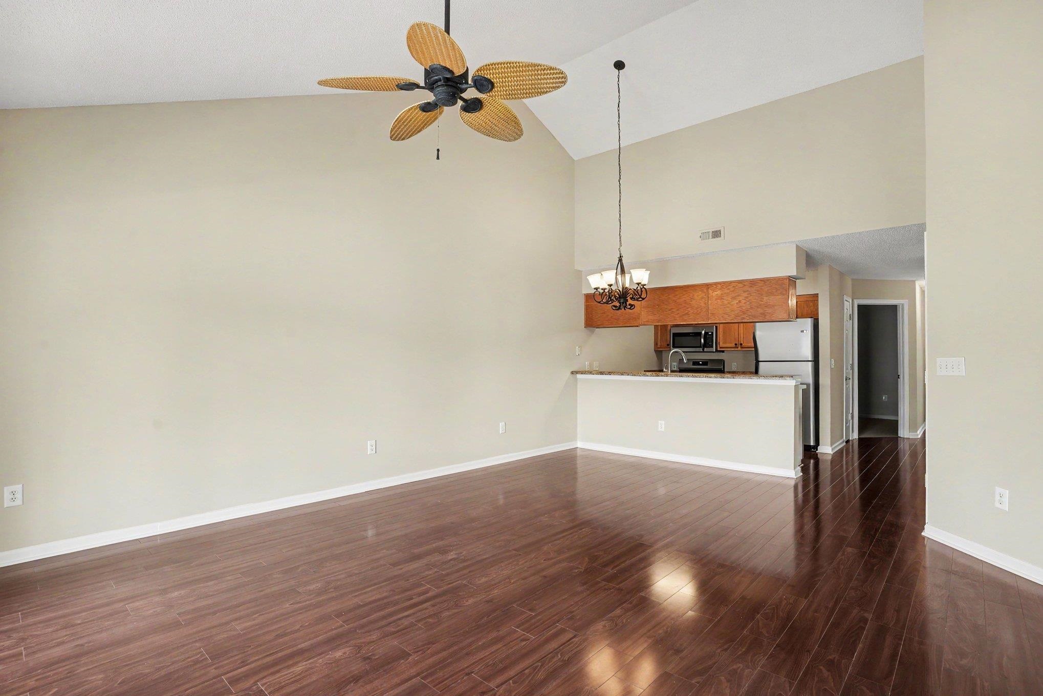 655 Woodmoor Dr. Property Photo 12