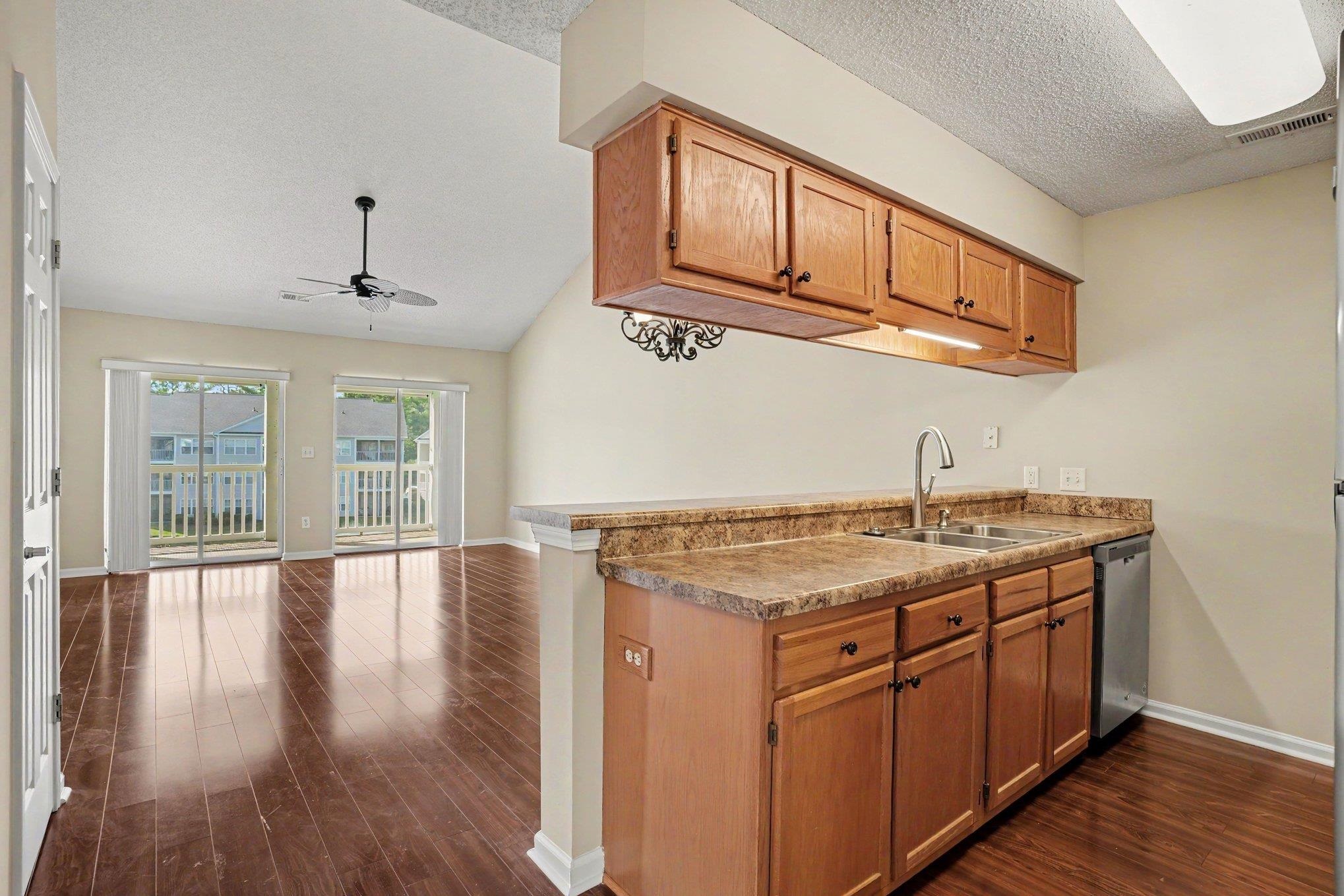 655 Woodmoor Dr. Property Photo 14