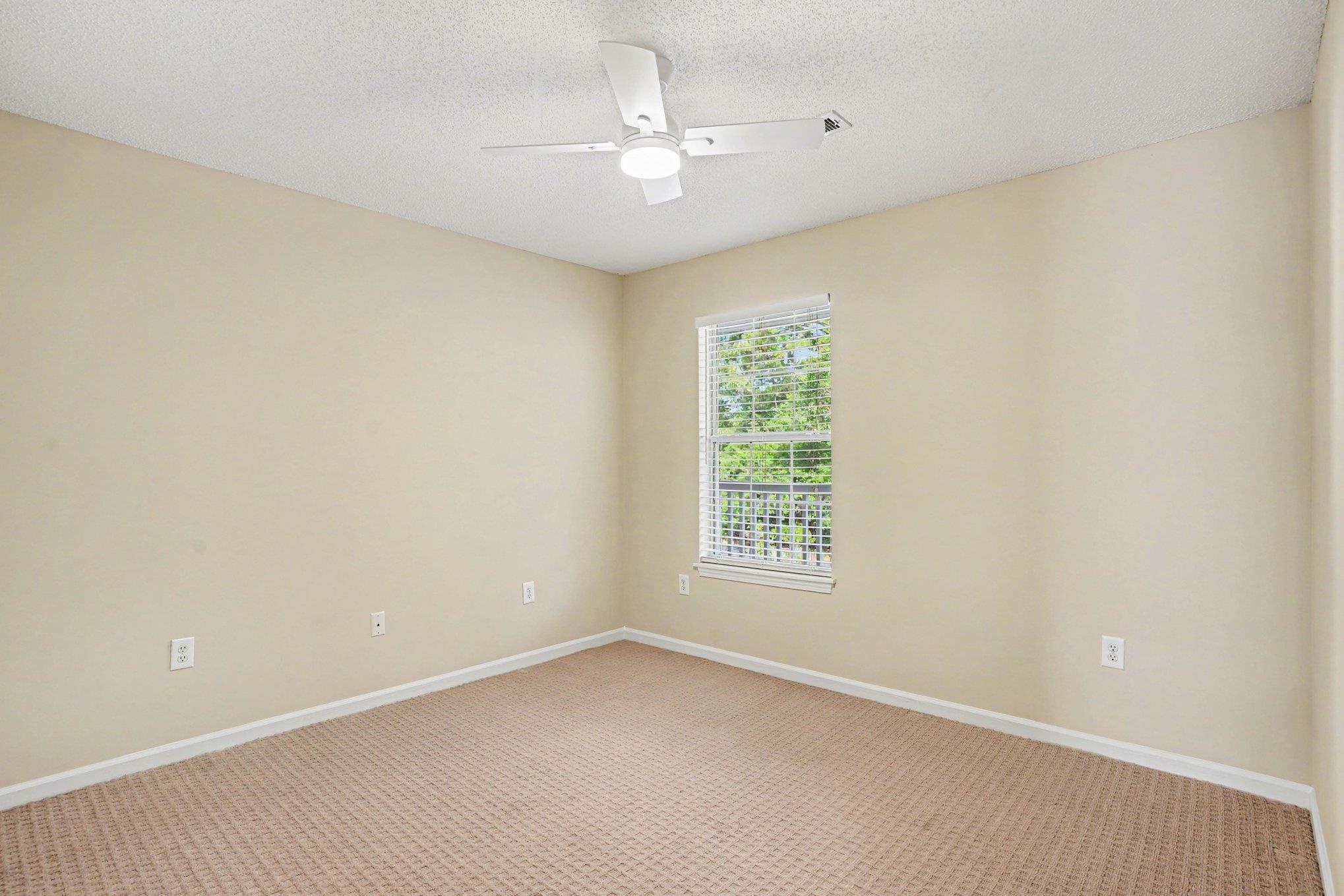 655 Woodmoor Dr. Property Photo 22