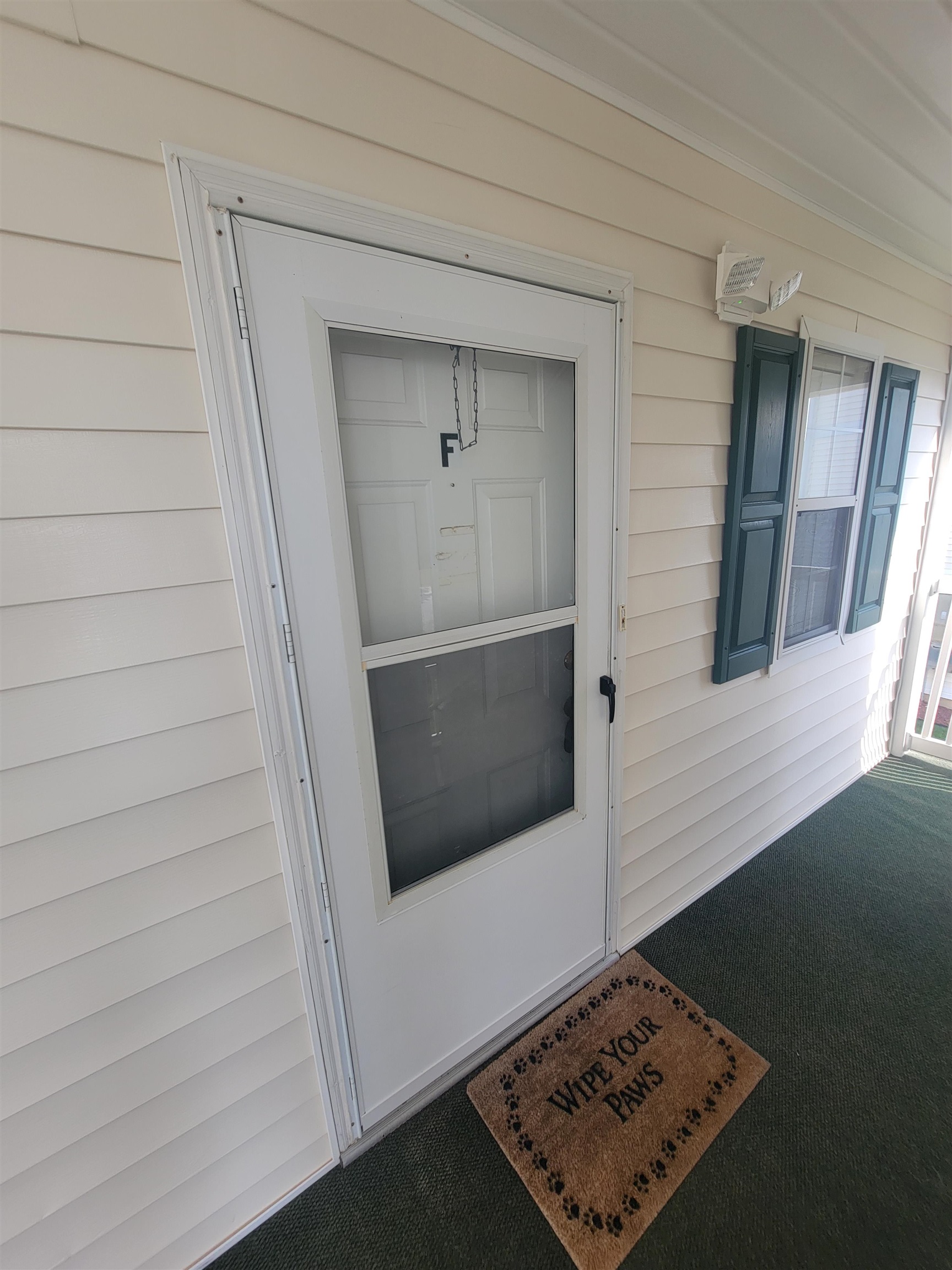 664 Tupelo Ln. Property Photo 3