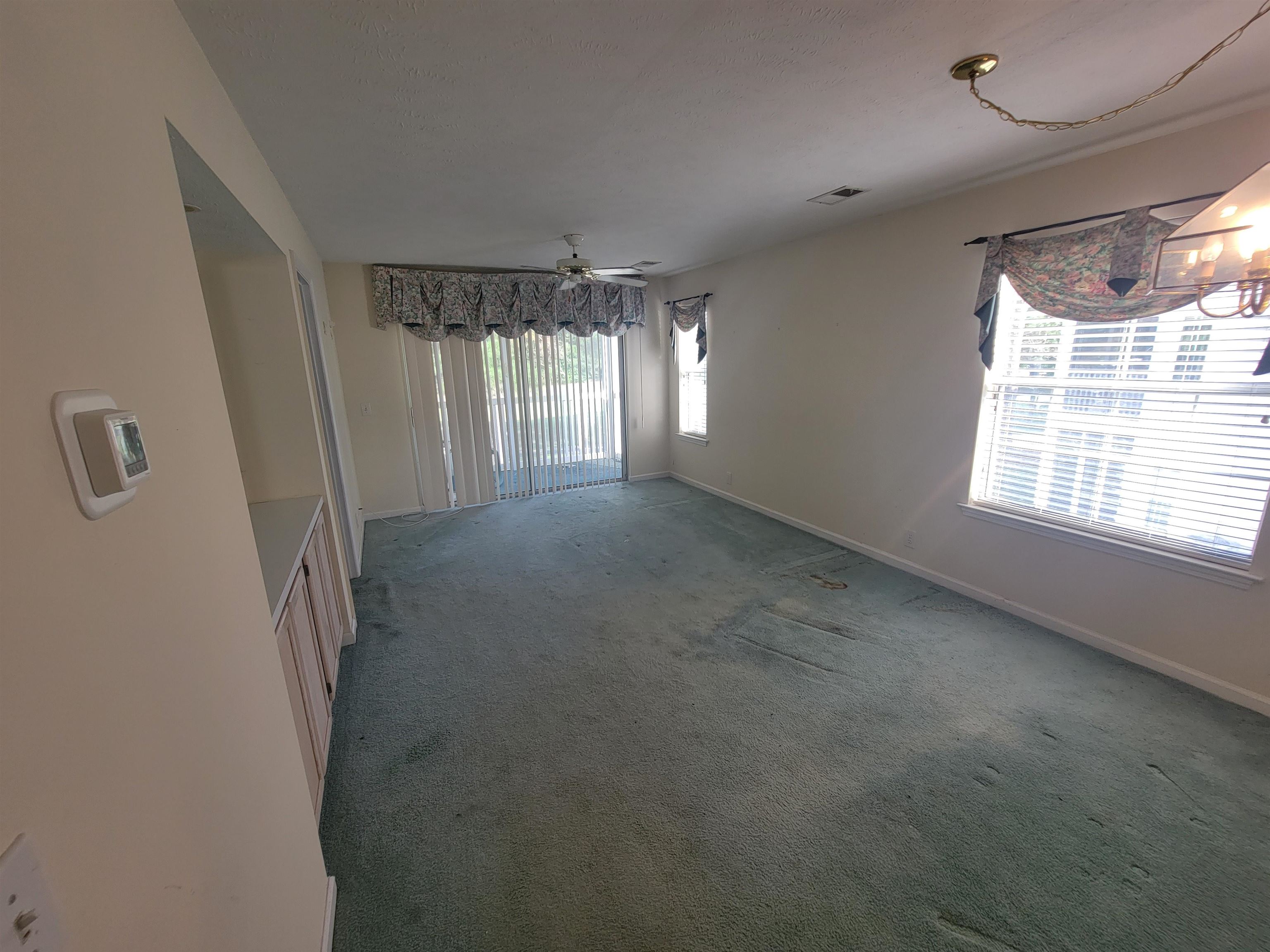 664 Tupelo Ln. Property Photo 5