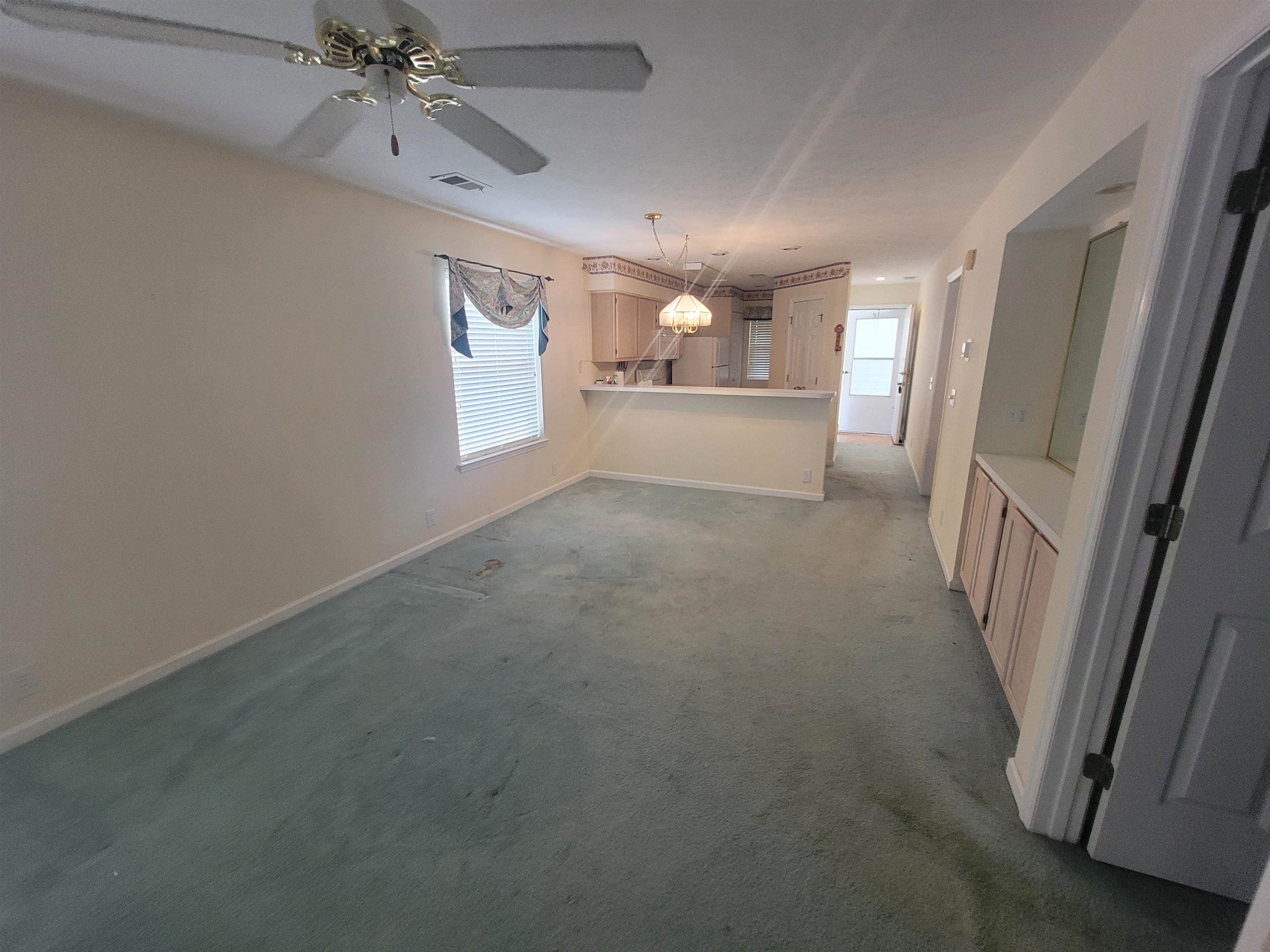 664 Tupelo Ln. Property Photo 7