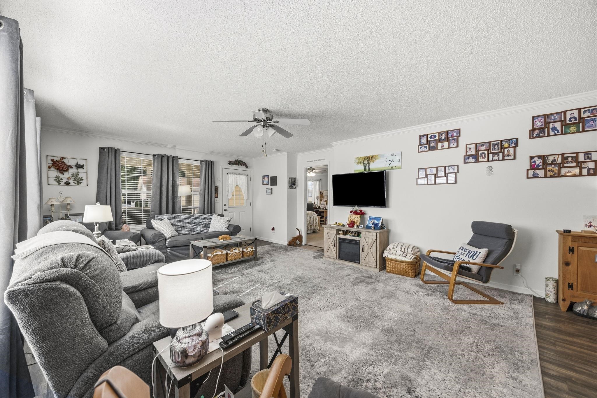 1004 Greencrest Ct. Property Photo 7