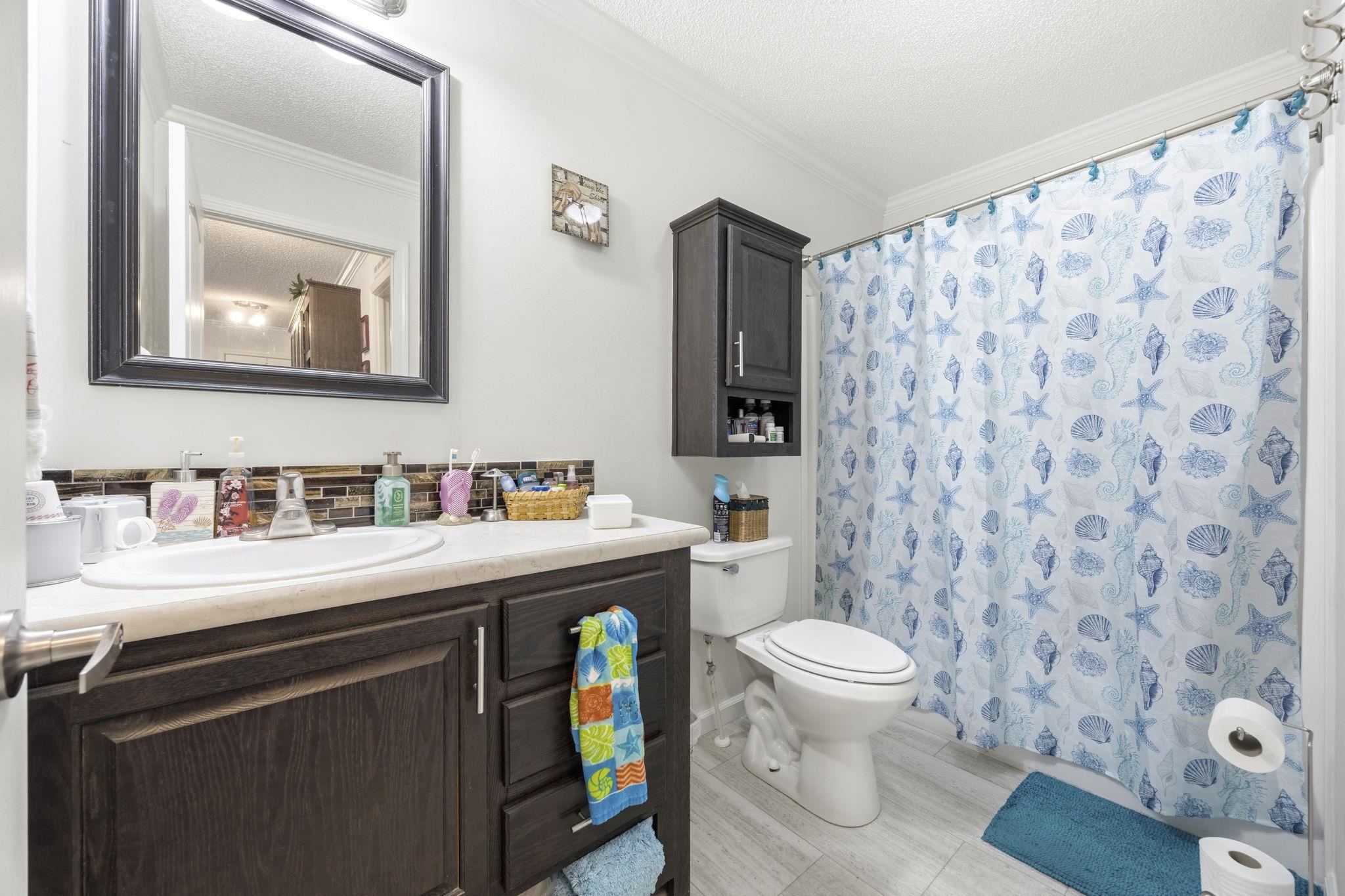 1004 Greencrest Ct. Property Photo 22