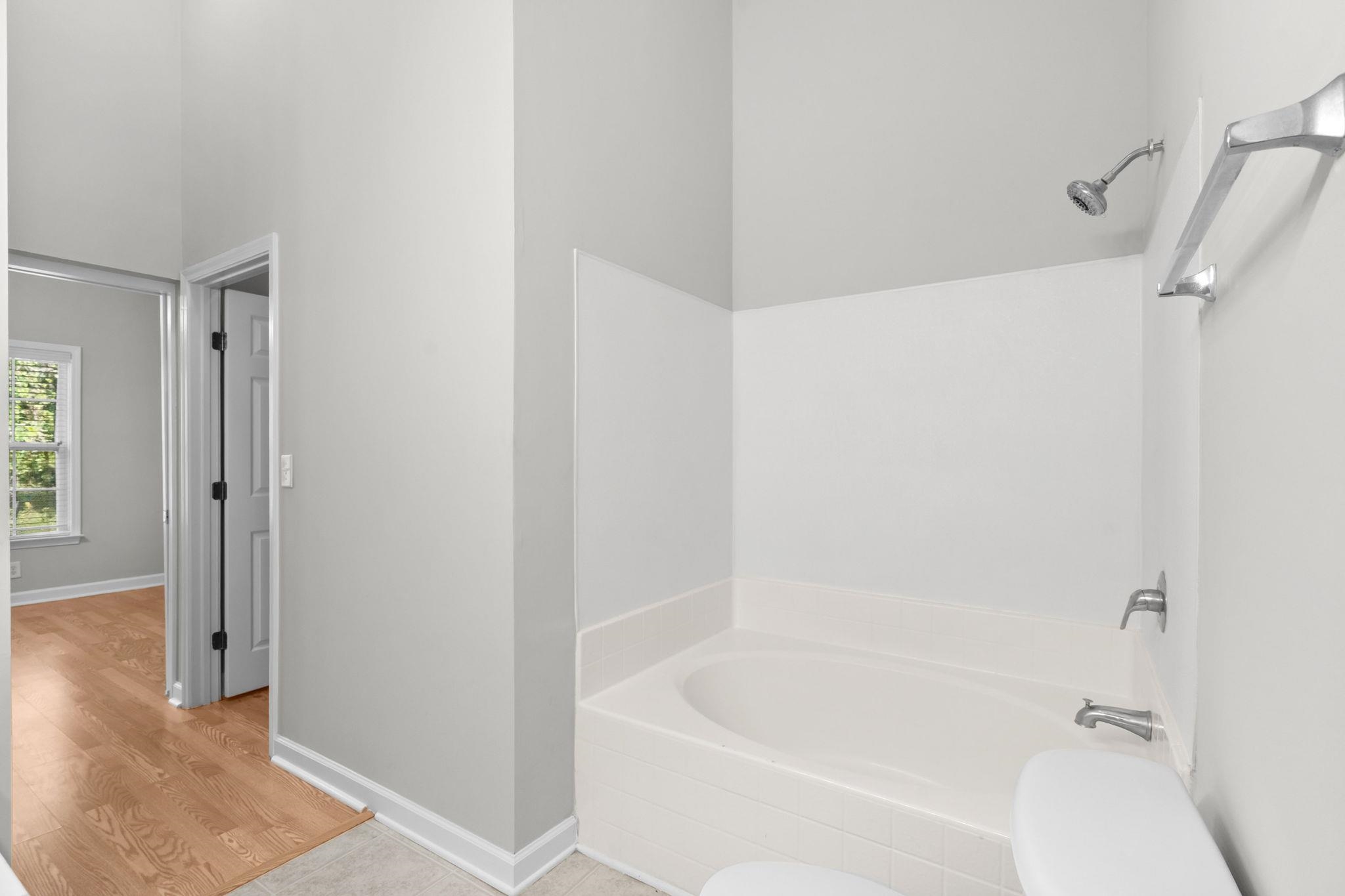 106 Westhaven Dr. Property Photo 15