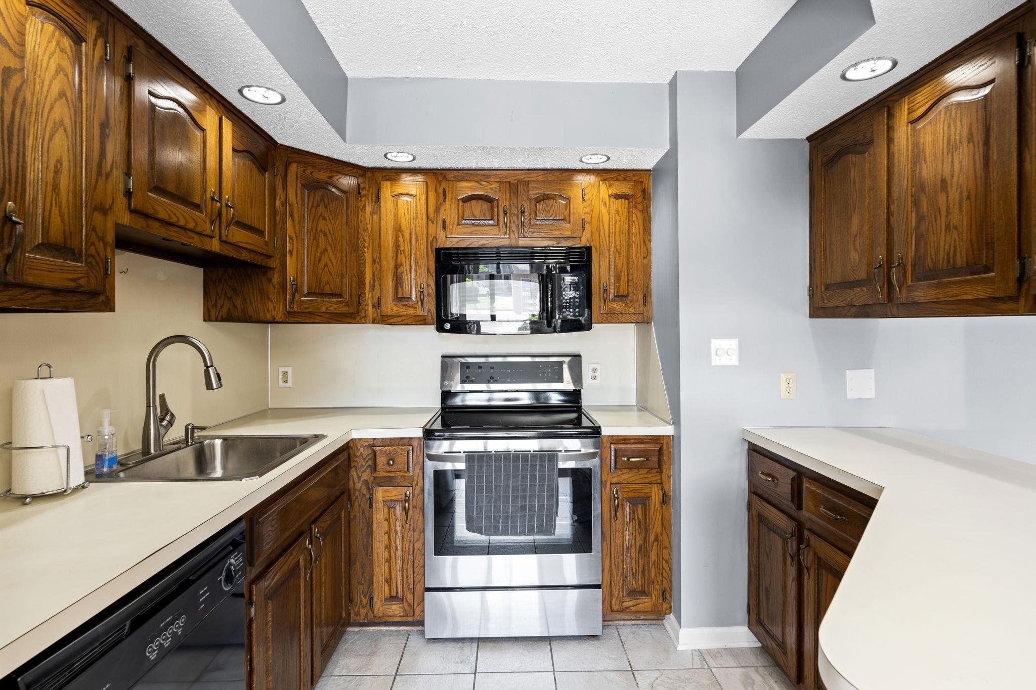 4206 Pinehurst Circle Property Photo 12
