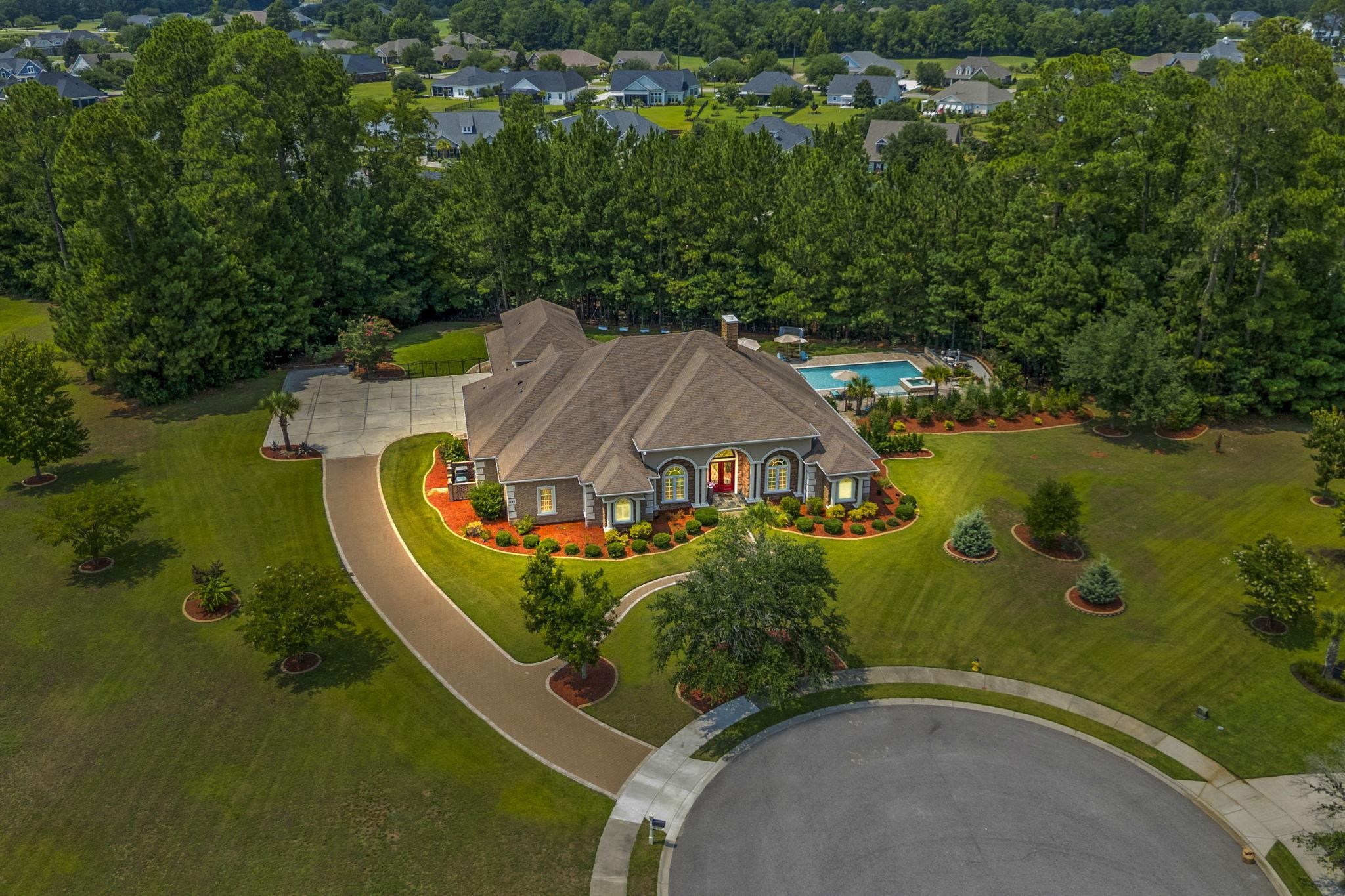 1040 Anhinga Ct. Property Photo 3