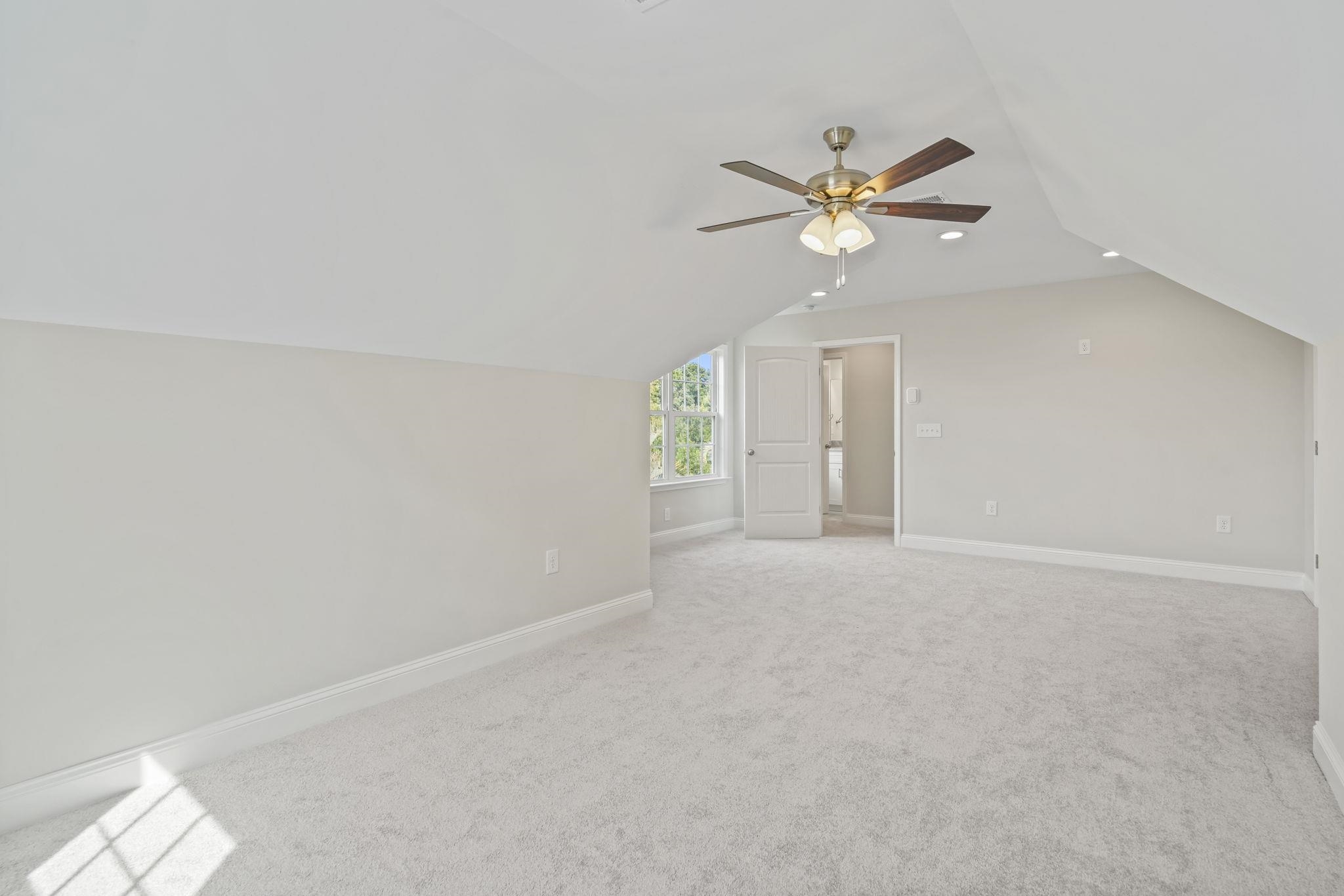 562 Bucks Trail Property Photo 28