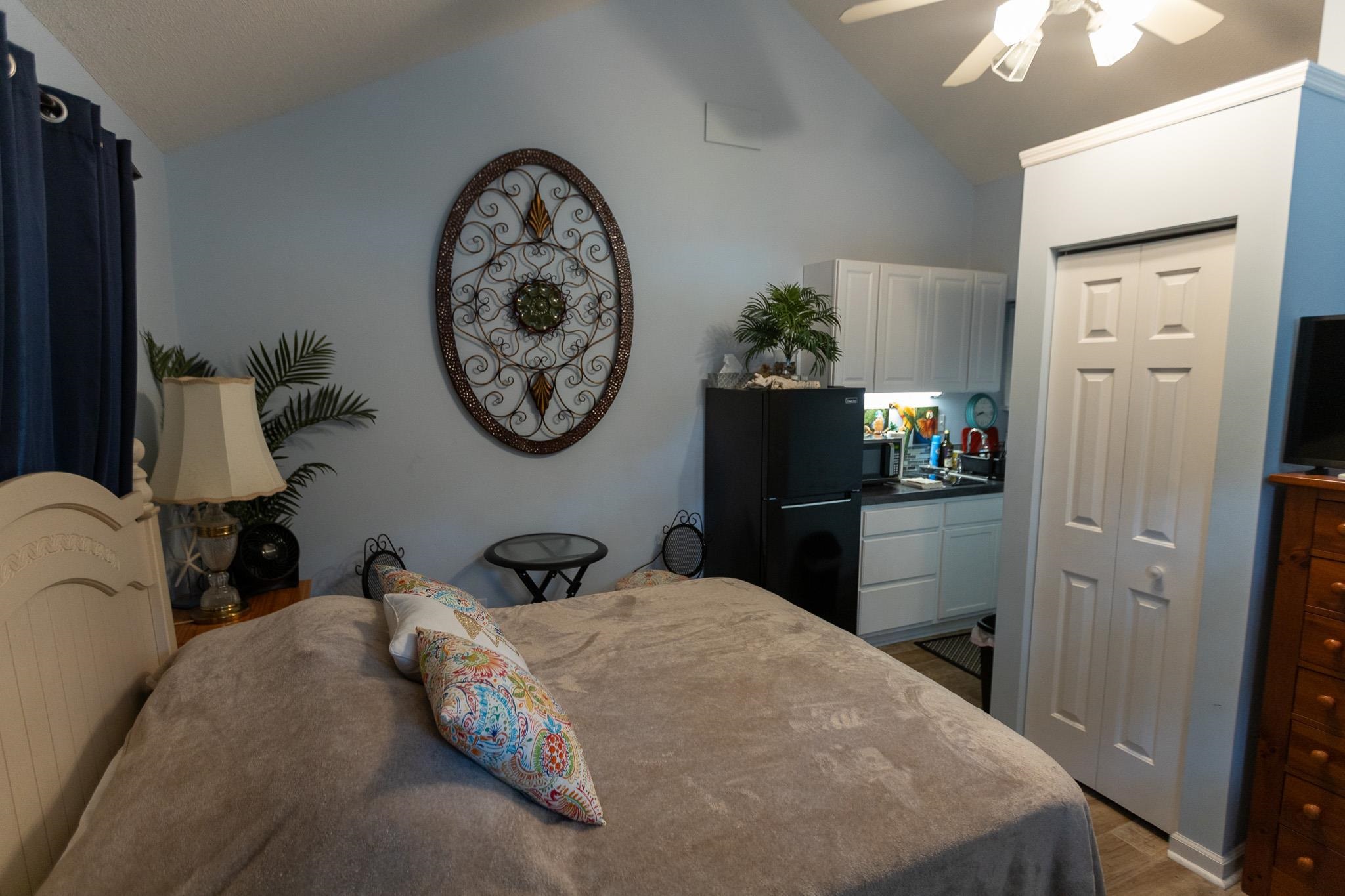 3670 Farmington Pl. Property Photo 2