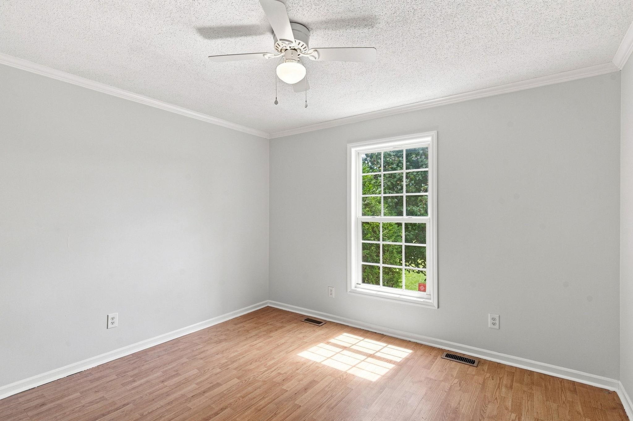 232 Weyburn St. Property Photo 22
