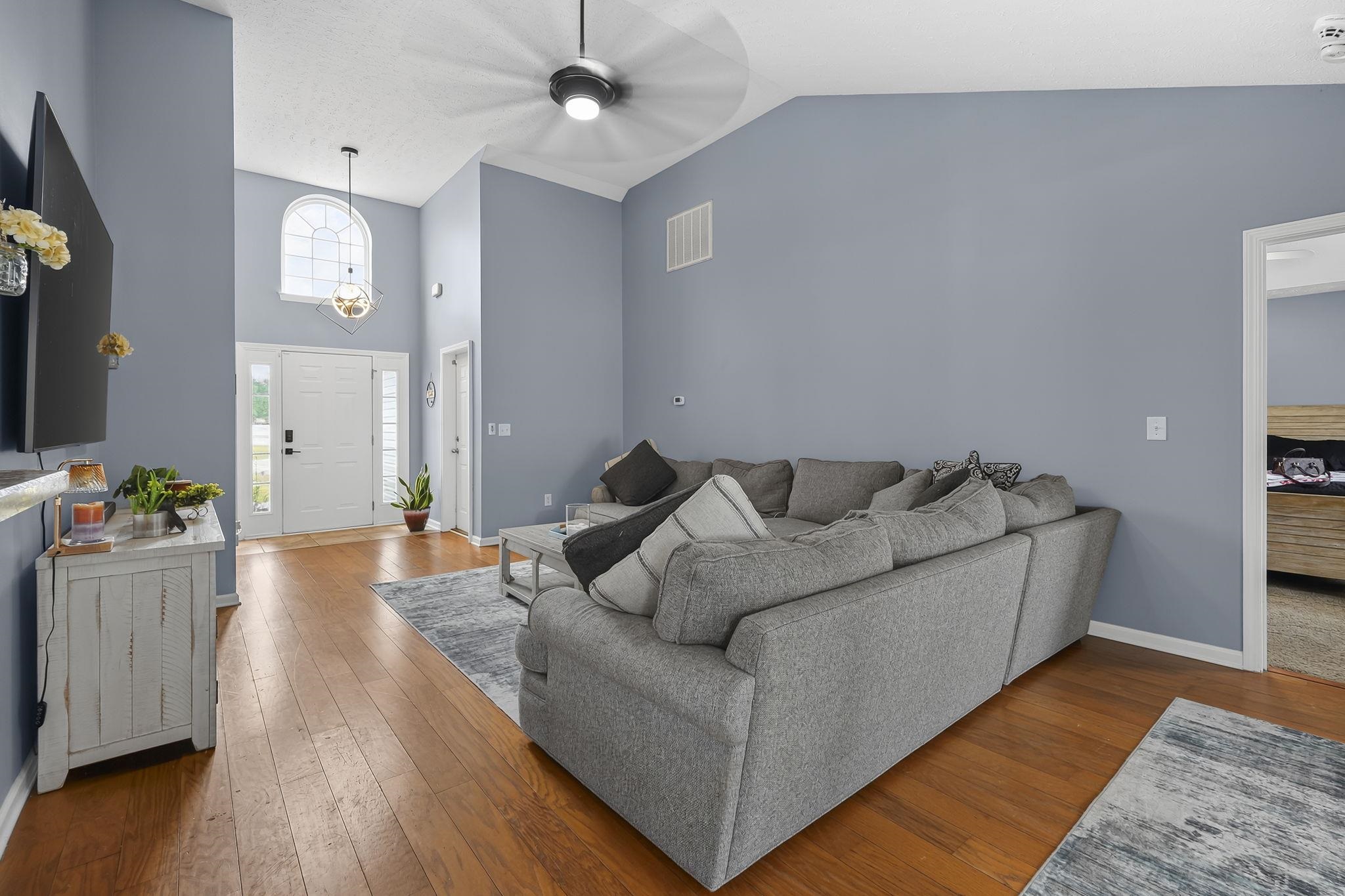 452 Warren Springs Dr. Property Photo 6
