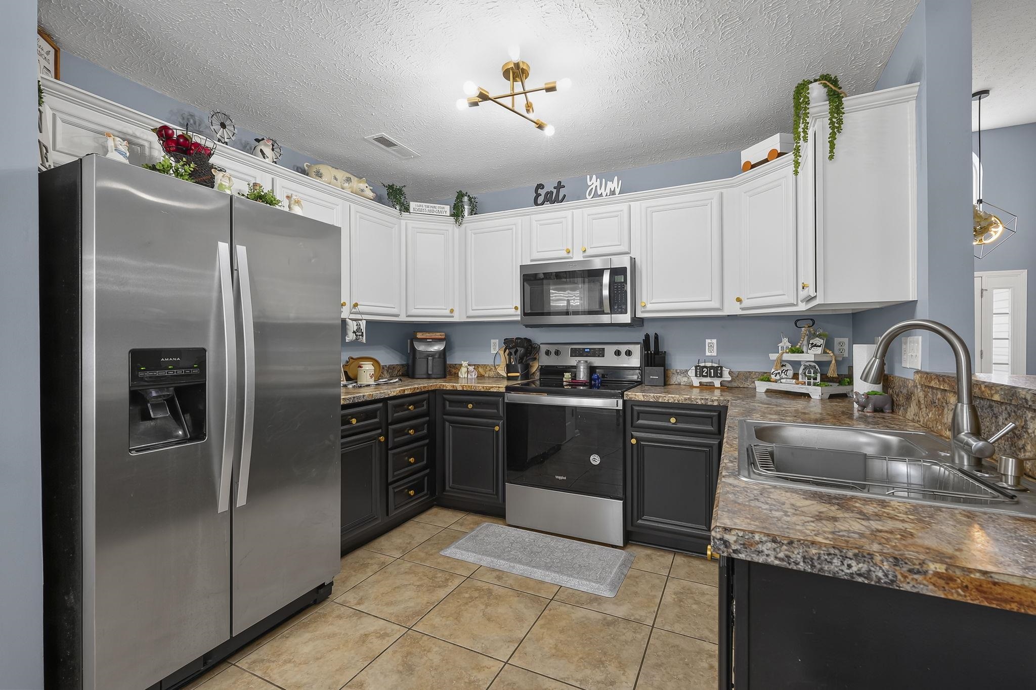 452 Warren Springs Dr. Property Photo 9