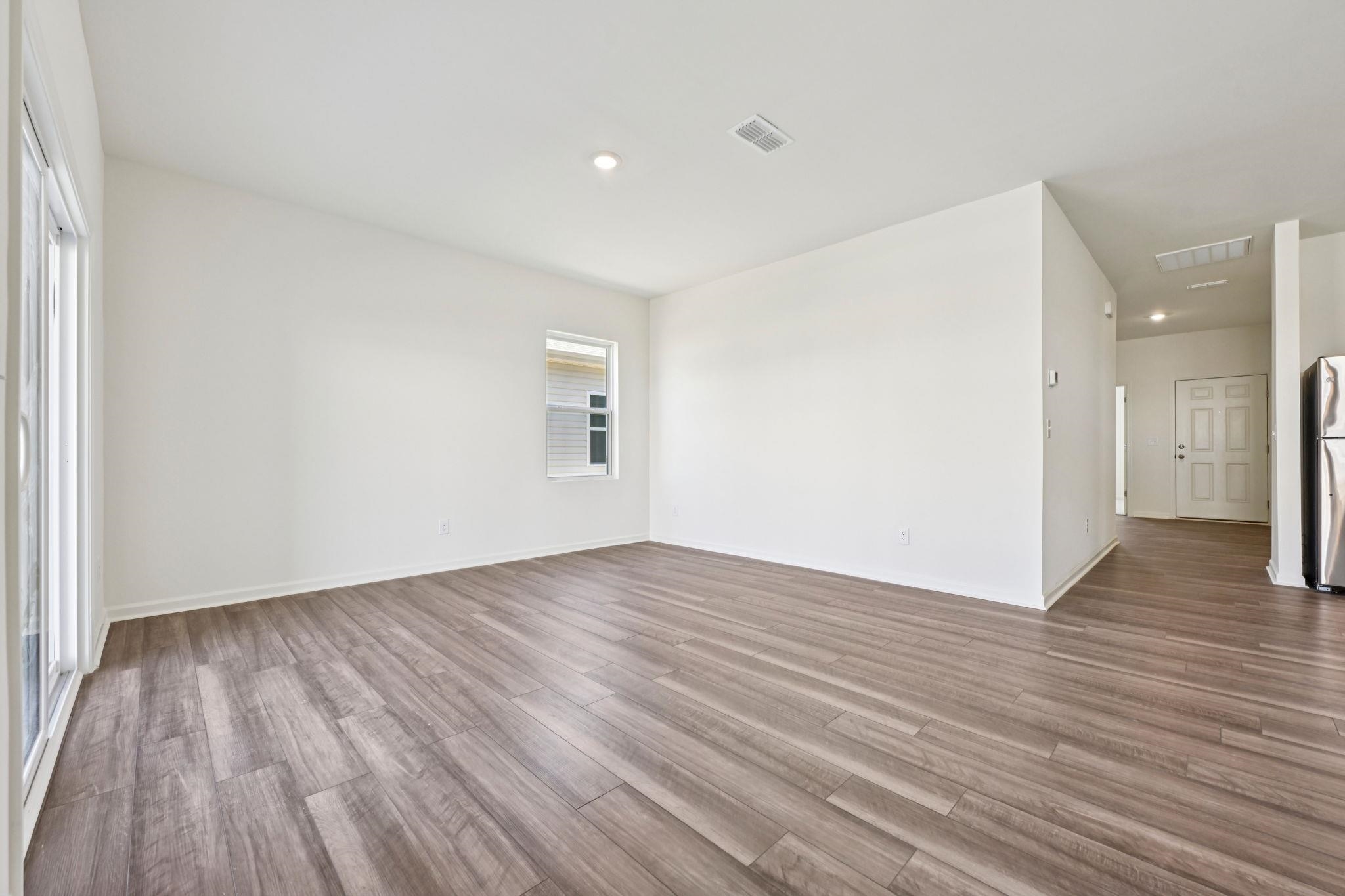 170 Admiral St Property Photo 4