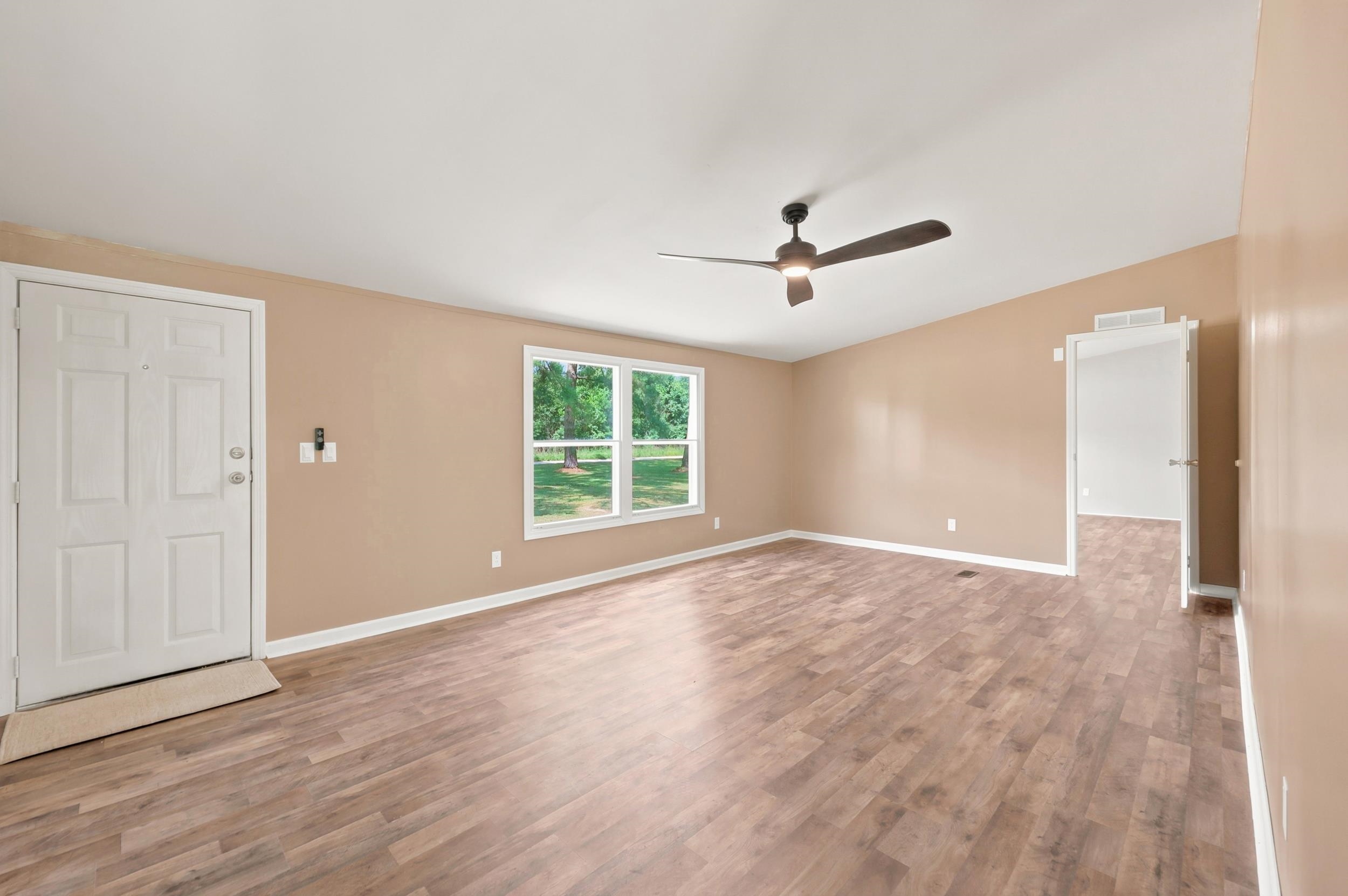 5231 Cartwheel Rd. Property Photo 2