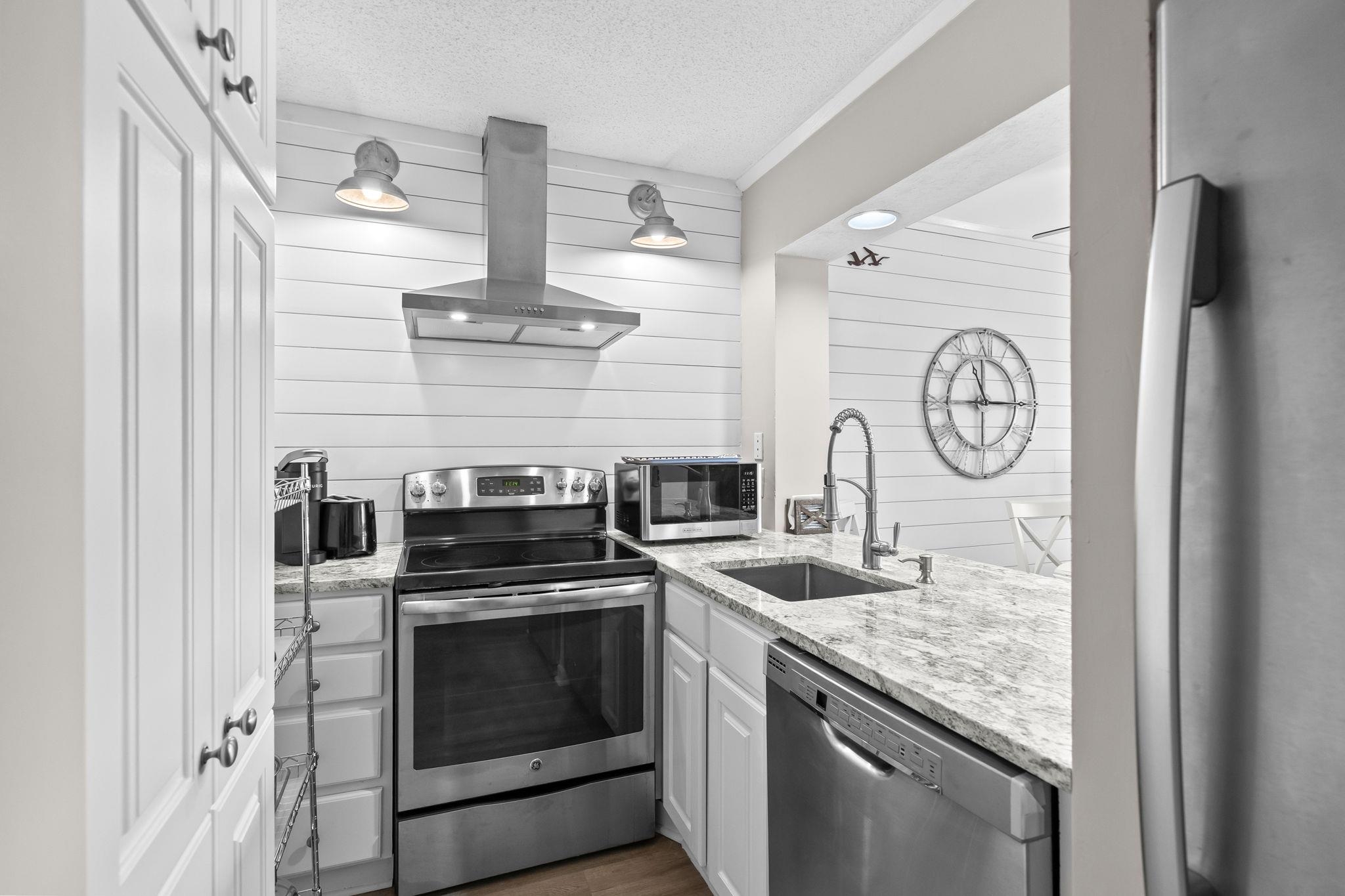 415 Ocean Creek Blvd. Property Photo 16