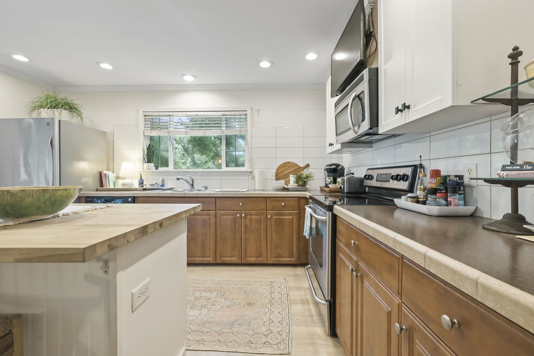 195 Hawks Nest Circle Property Photo 17