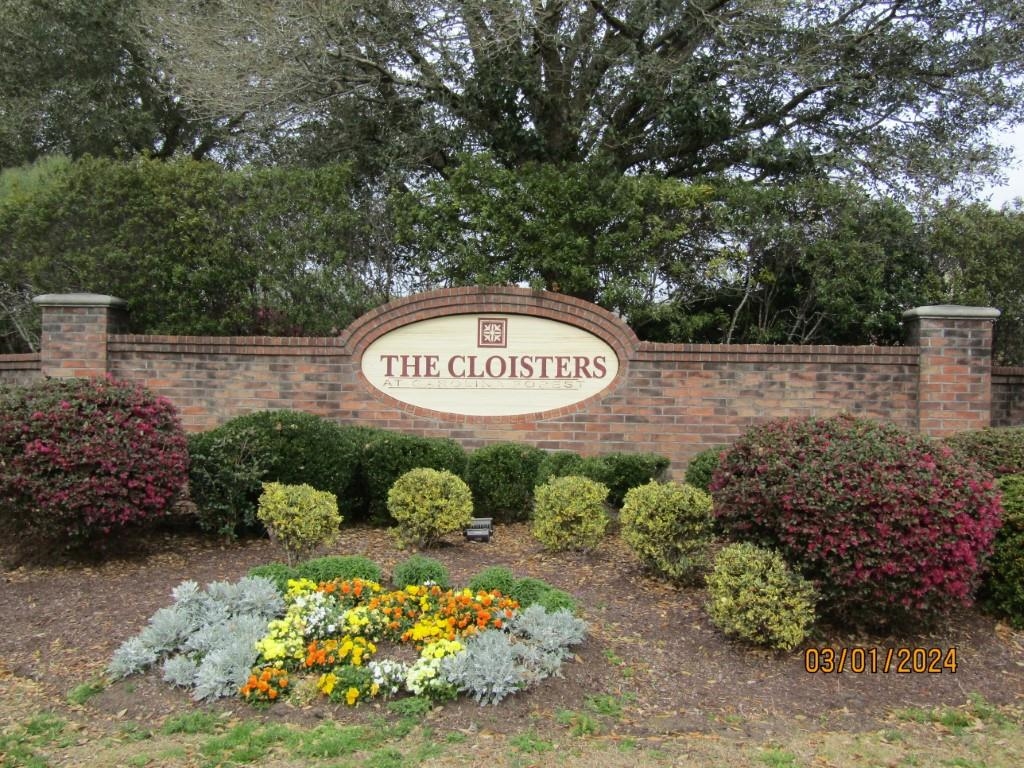 2057 Silvercrest Dr. Property Photo 2