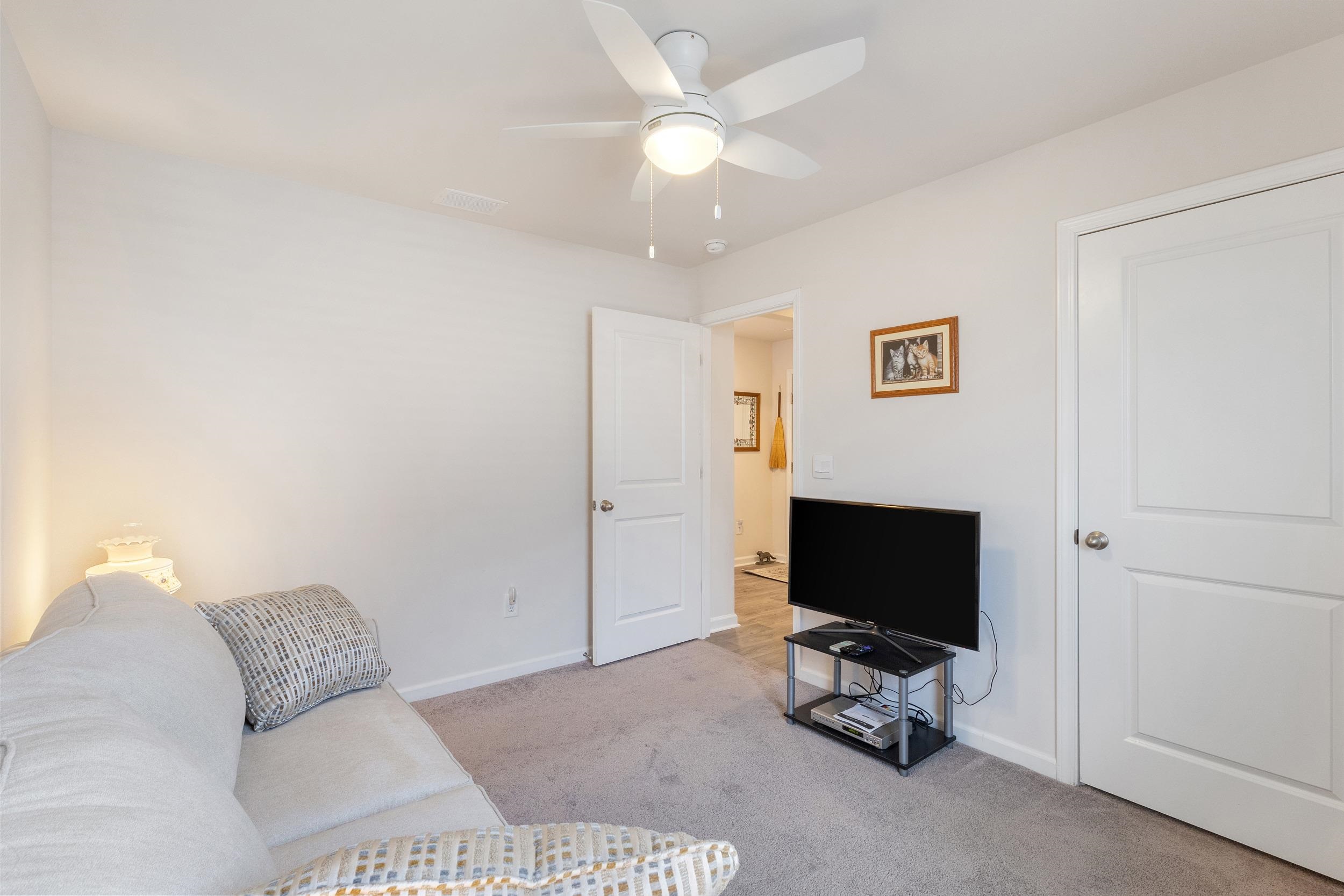 903 Freestyle Ct. Property Photo 20