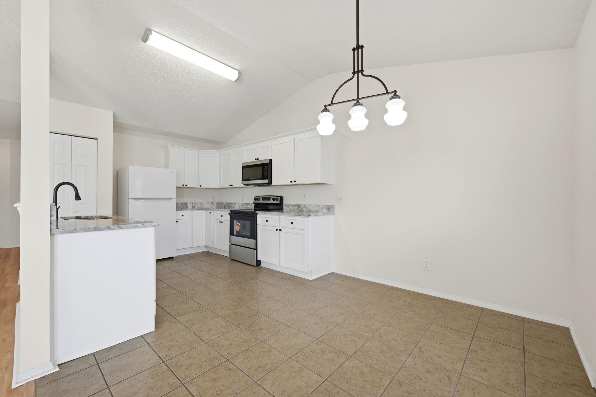 292 Bellegrove Dr. Property Photo 12