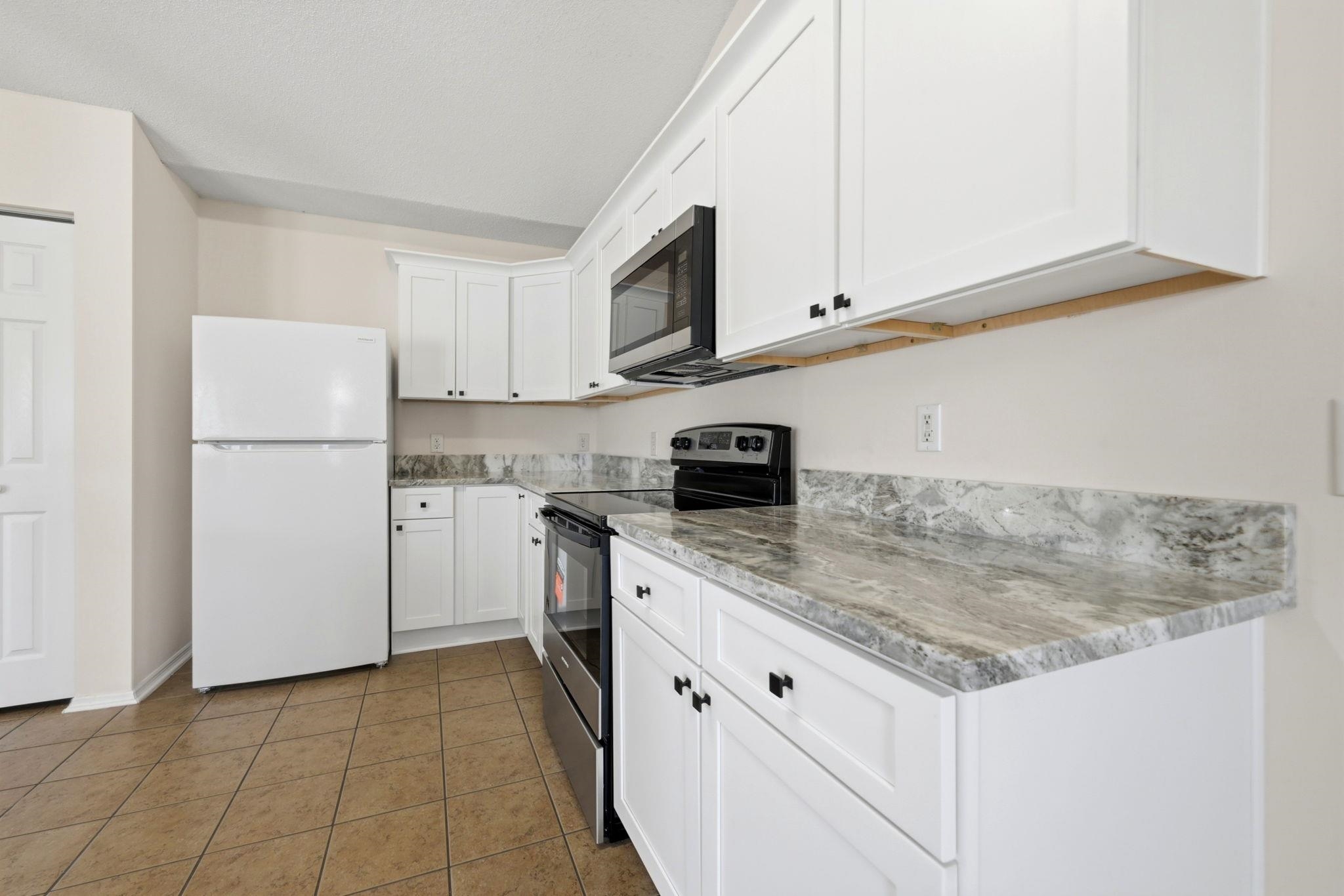 292 Bellegrove Dr. Property Photo 15