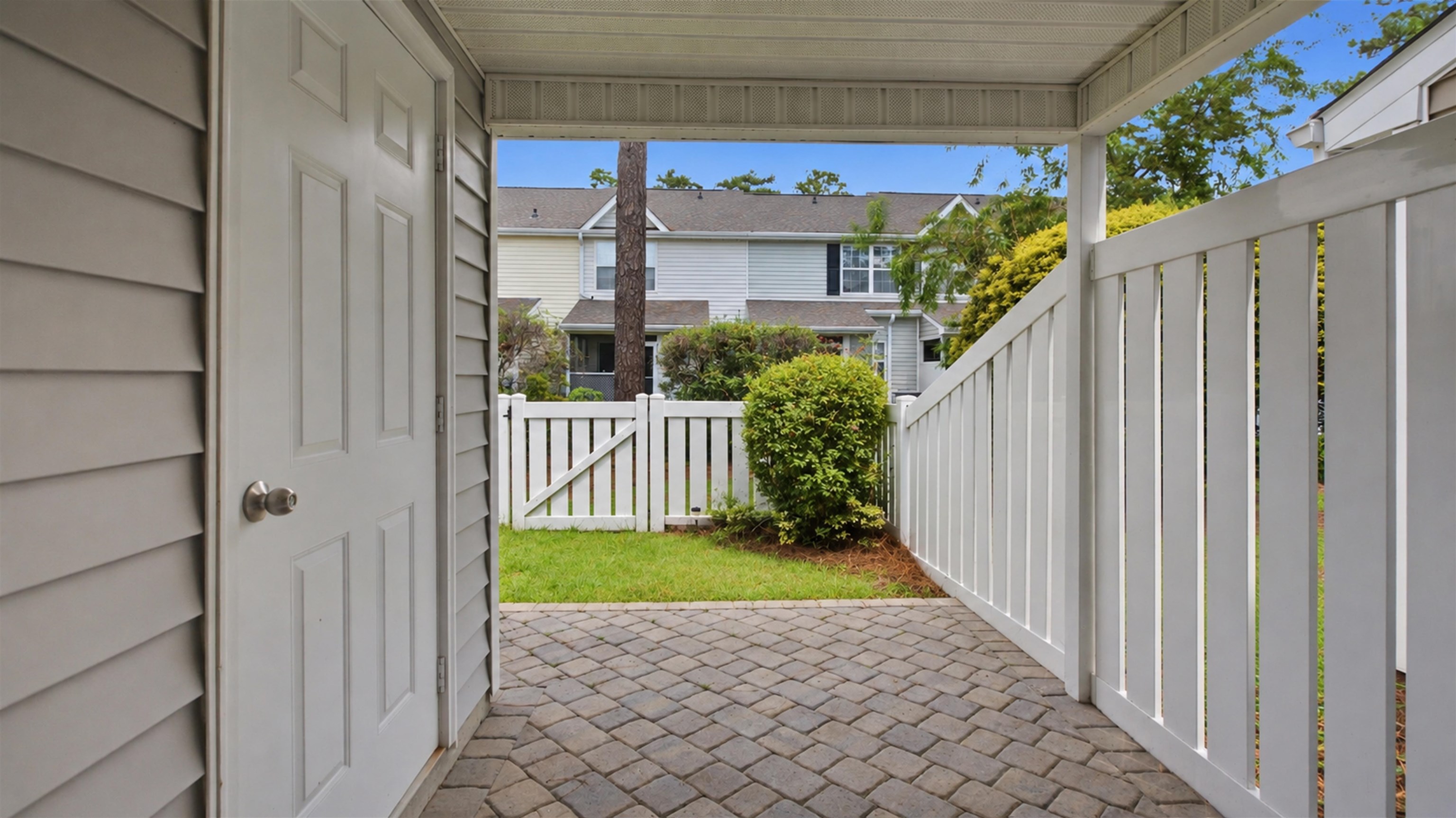 3586 Evergreen Way Property Photo 10