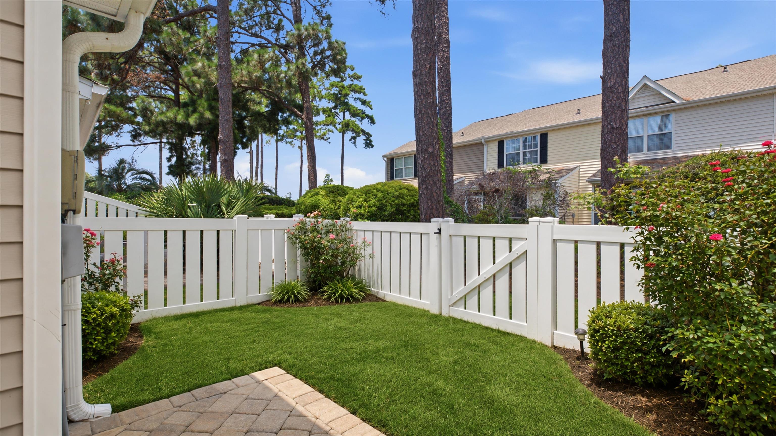 3586 Evergreen Way Property Photo 11