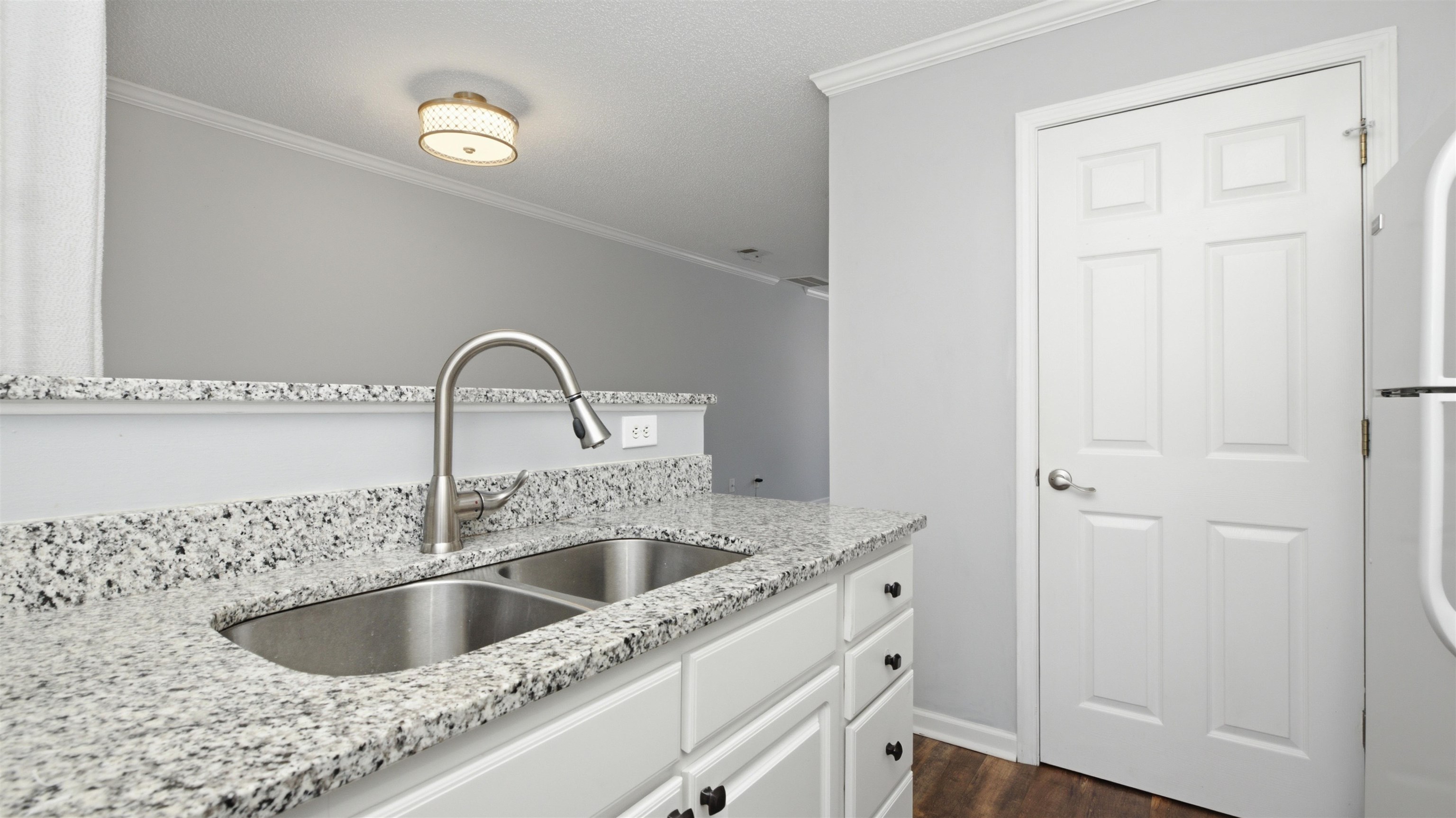 3586 Evergreen Way Property Photo 16