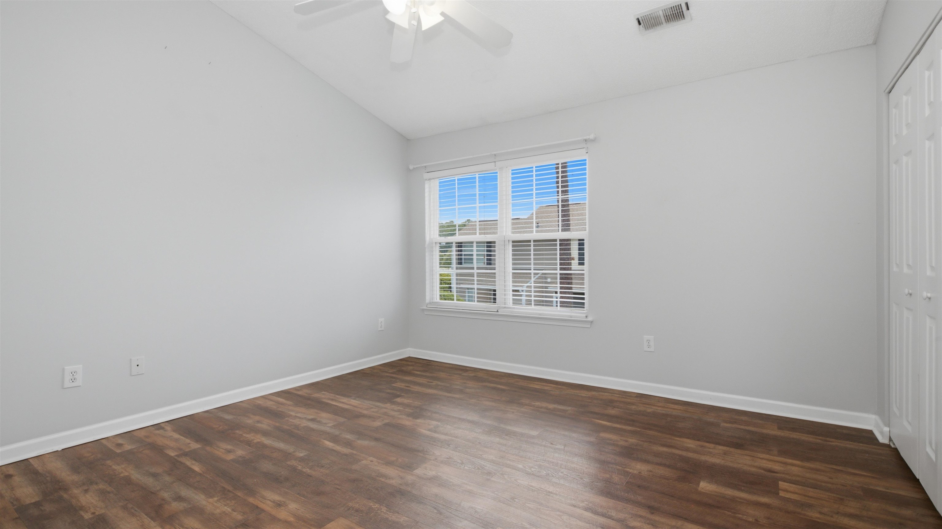 3586 Evergreen Way Property Photo 21
