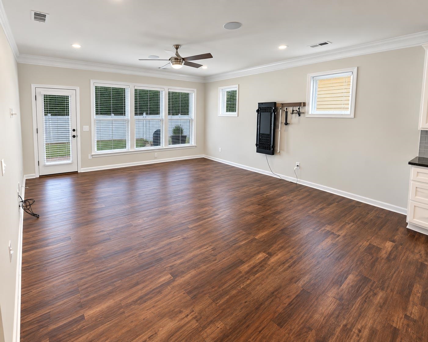 2412 Tidewatch Way Property Photo 13