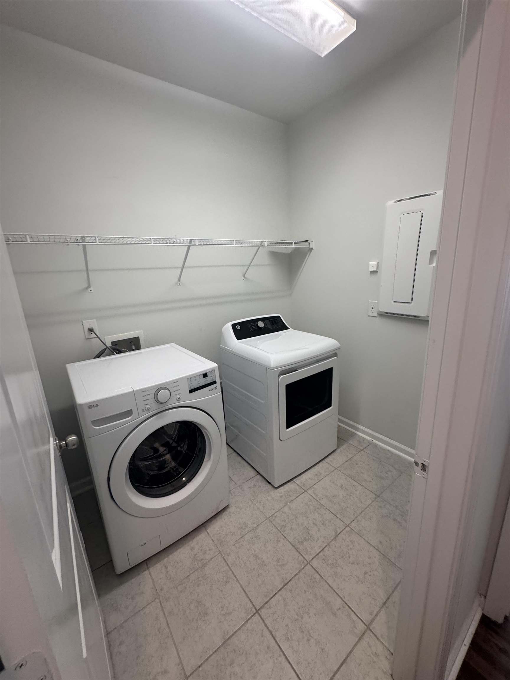 2412 Tidewatch Way Property Photo 16