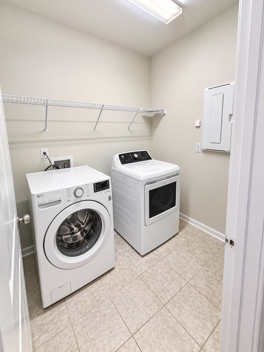 2412 Tidewatch Way Property Photo 17