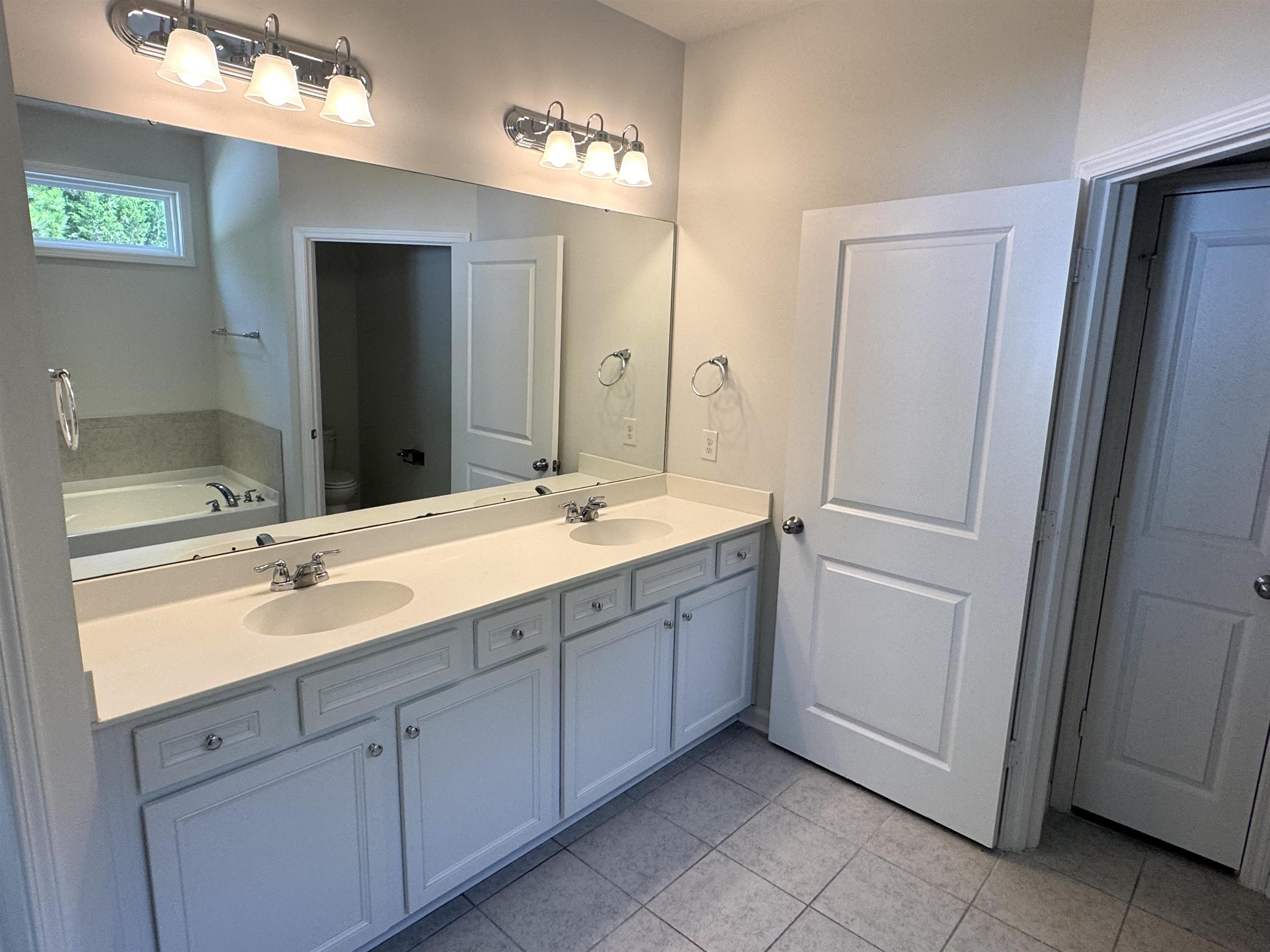 2412 Tidewatch Way Property Photo 19