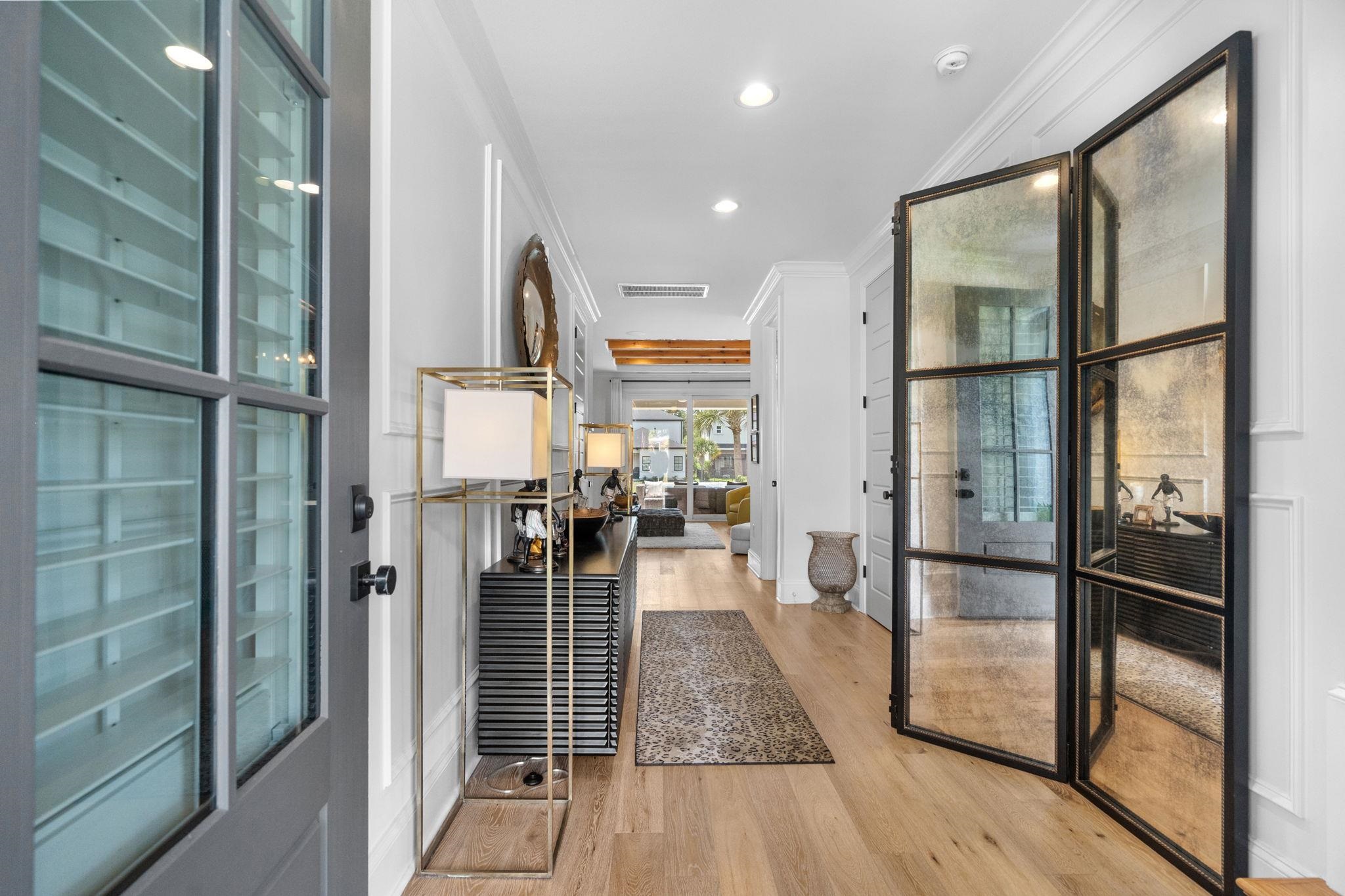 6714 Ocean Breeze Loop Property Photo 8
