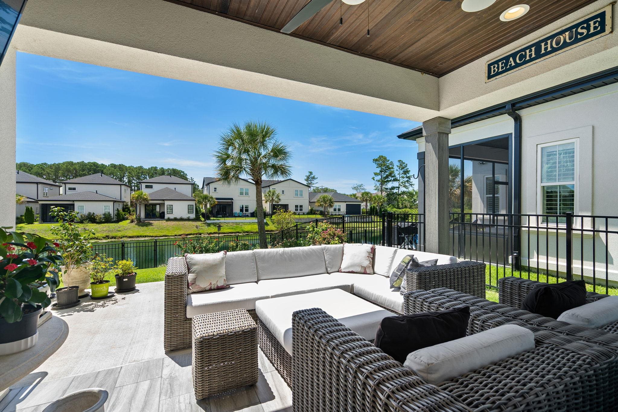 6714 Ocean Breeze Loop Property Photo 22