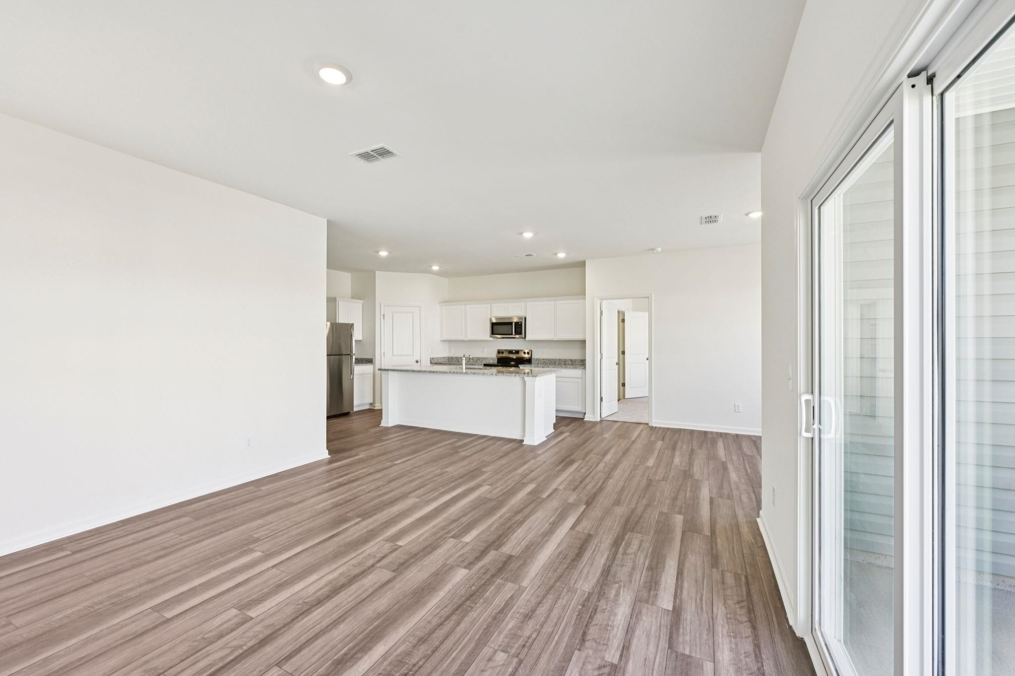 711 Huelva St Property Photo 6