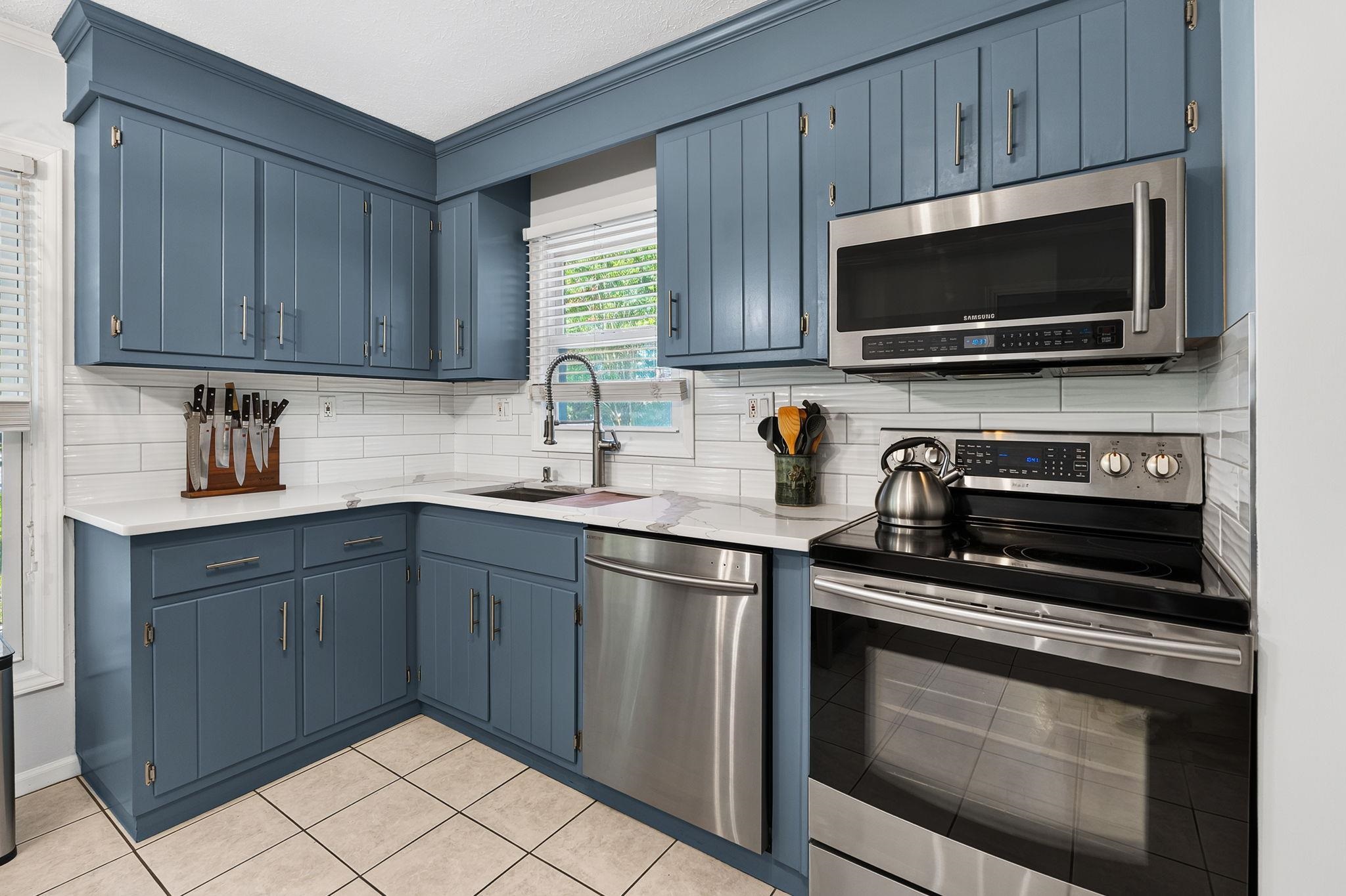 106 Partridge Berry Rd. Property Photo 6