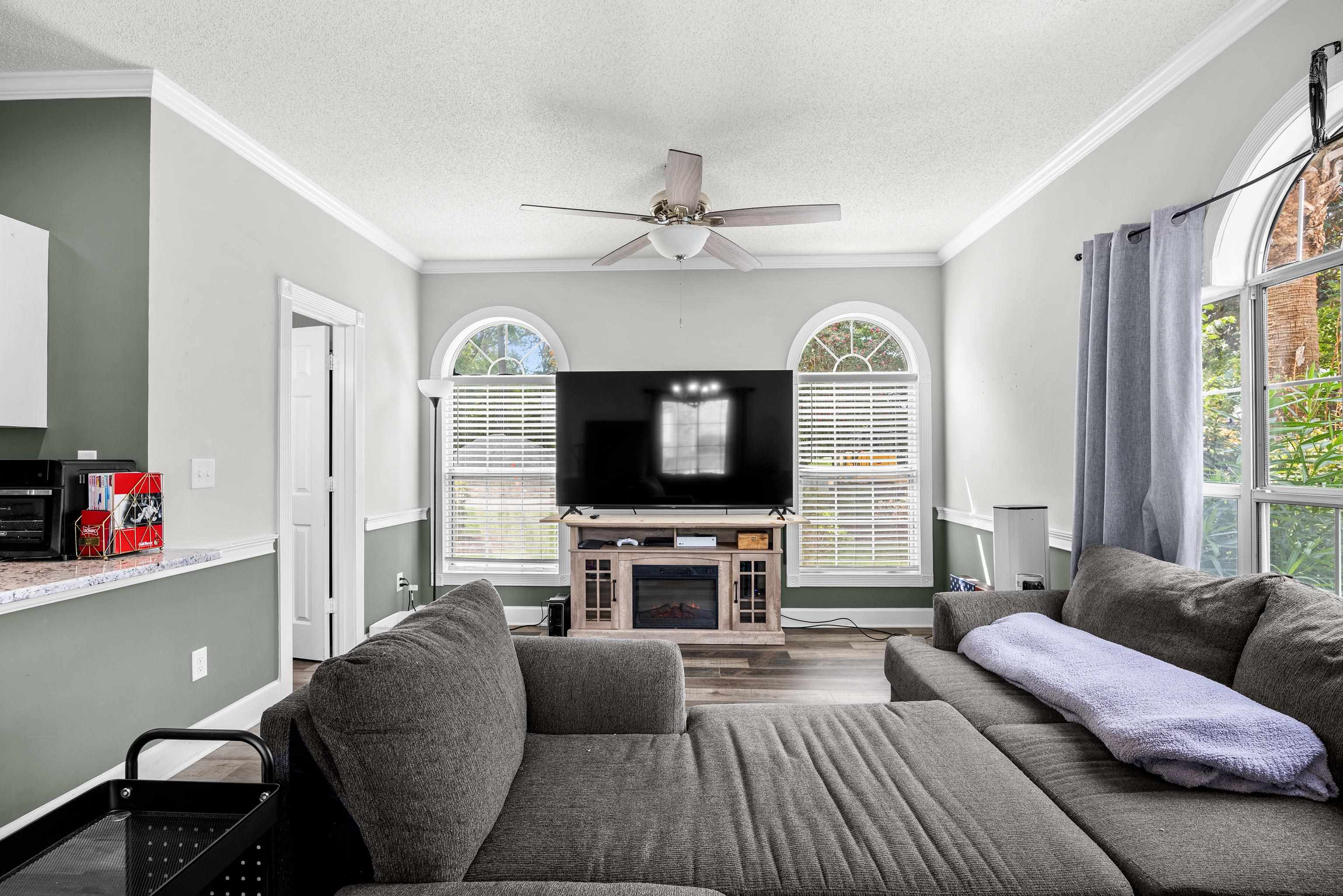 4757 Wild Iris Dr. Property Photo 5