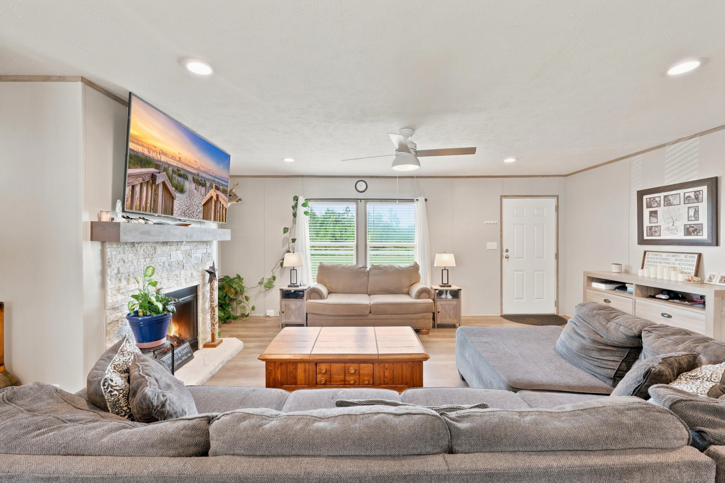 10072 Hardwick Rd. Property Photo 34